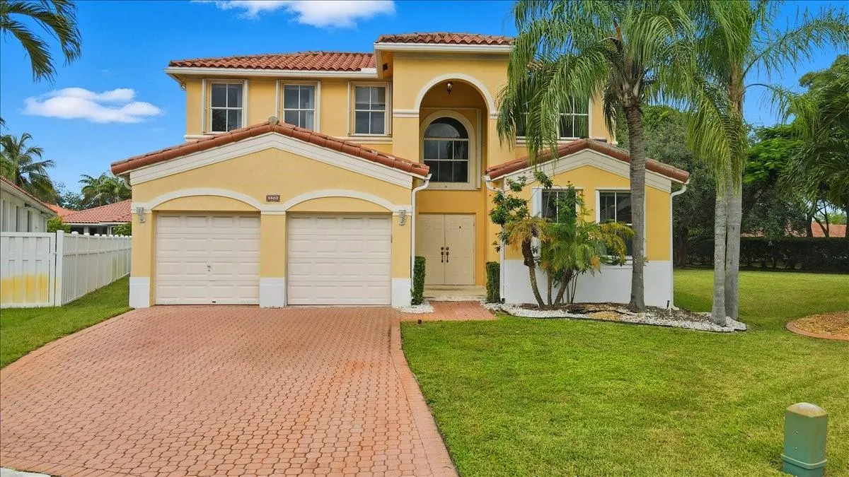 3802 SW 165th Ter