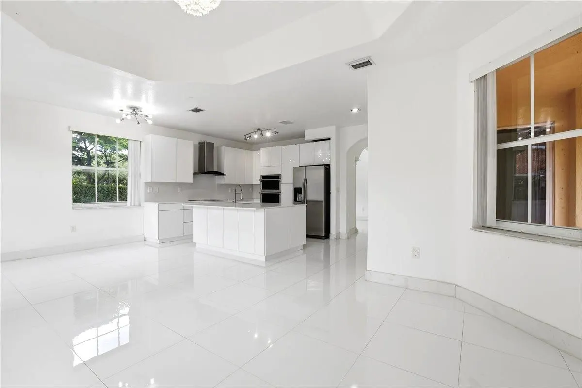 3802 SW 165th Ter