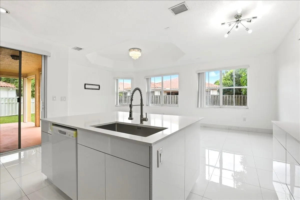 3802 SW 165th Ter