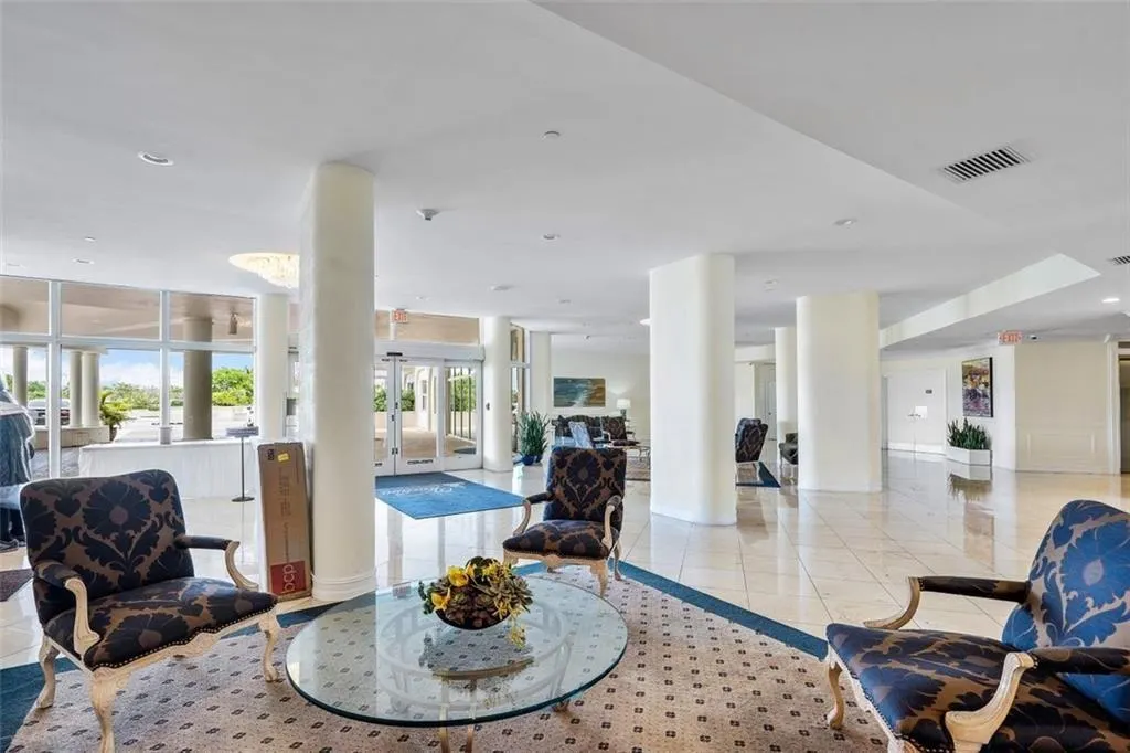 1 Las Olas Circle, #1415