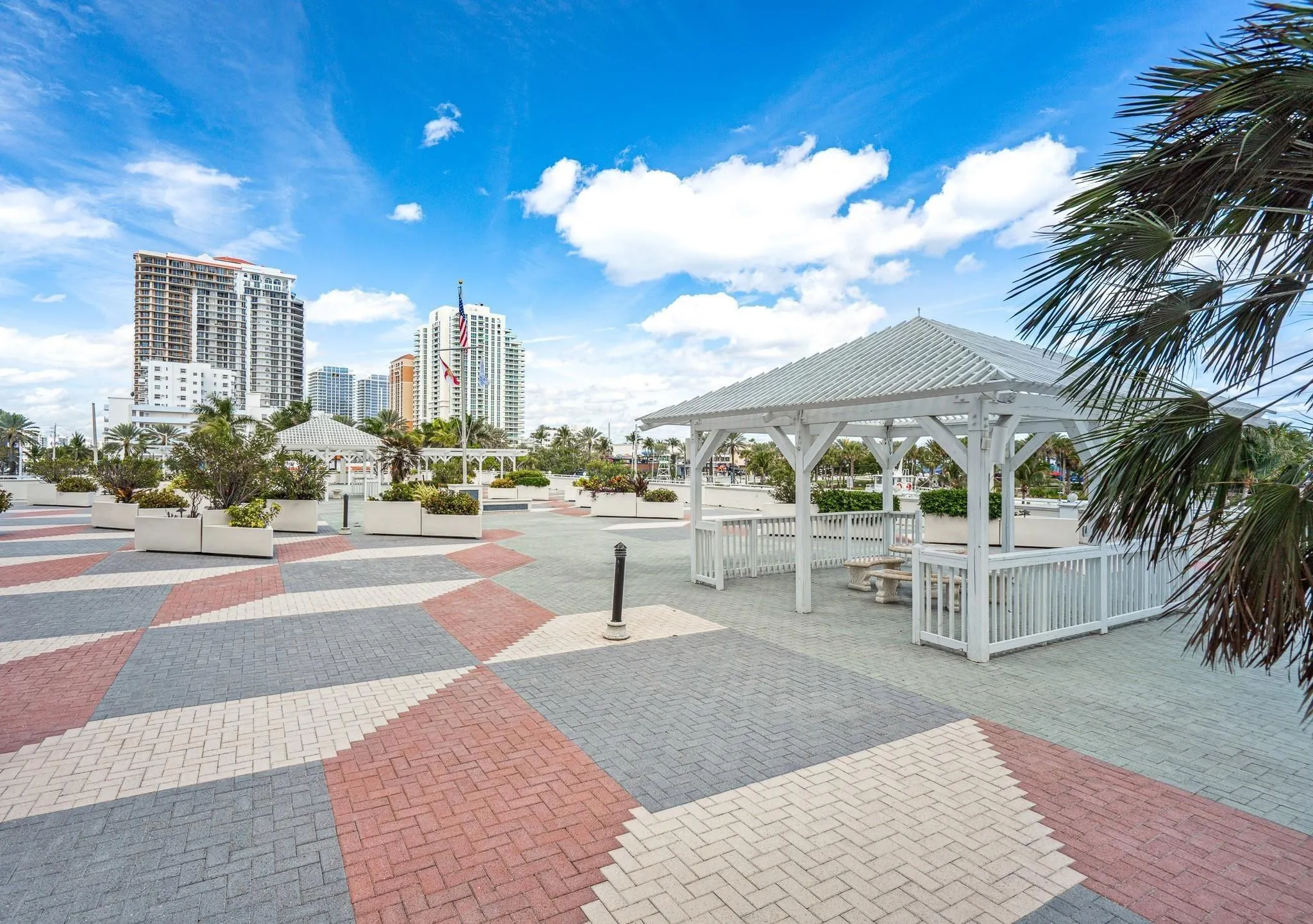 1 Las Olas Circle, #1415
