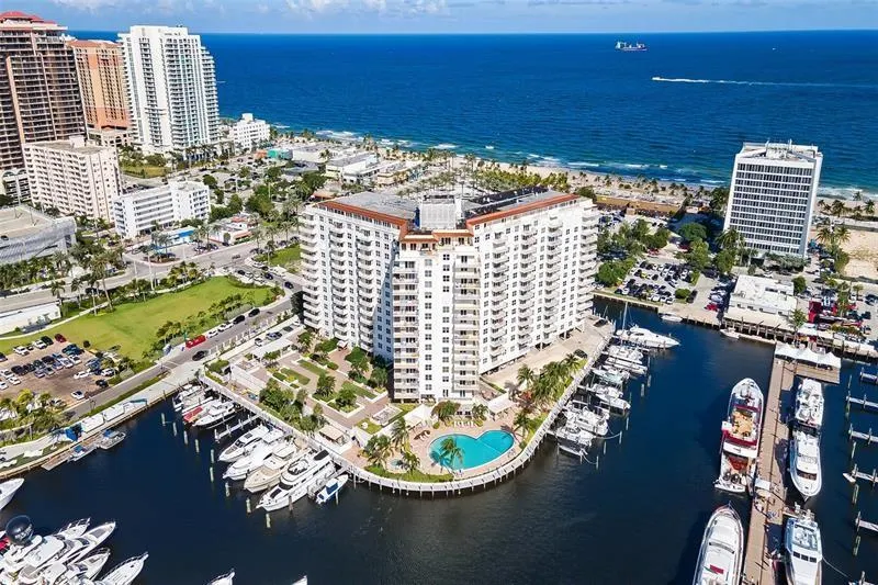 1 Las Olas Circle, #1415