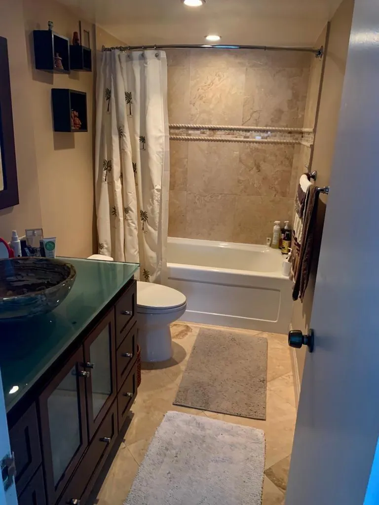 1 Las Olas Circle, #1415