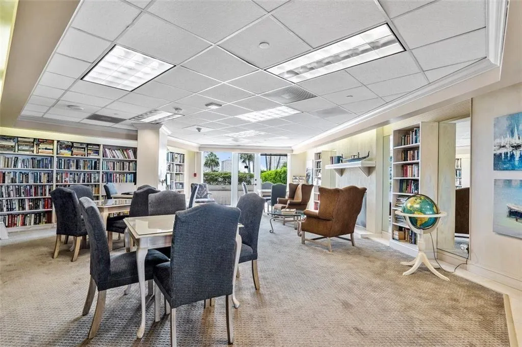 1 Las Olas Circle, #1415