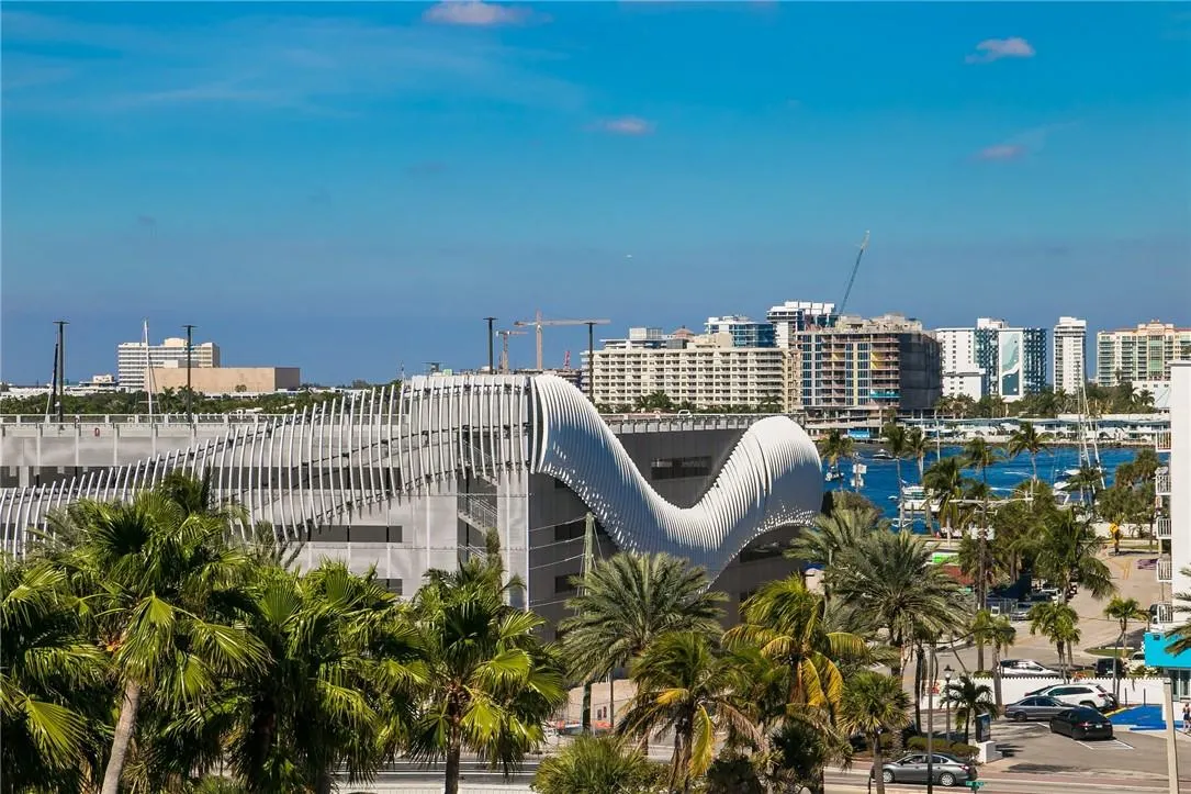 1 Las Olas Circle, #1415