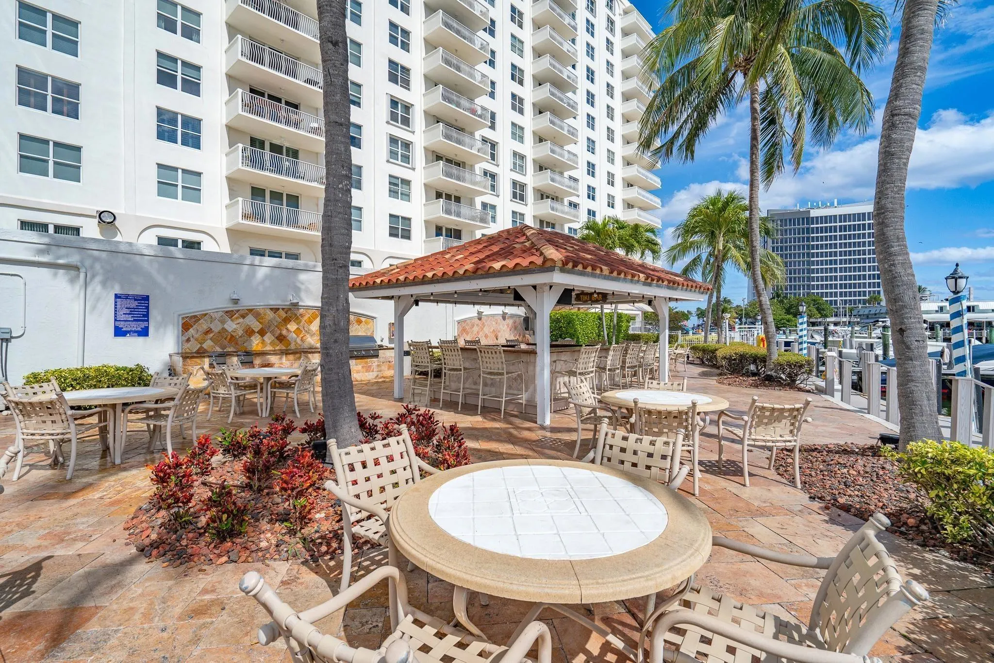 1 Las Olas Circle, #1415