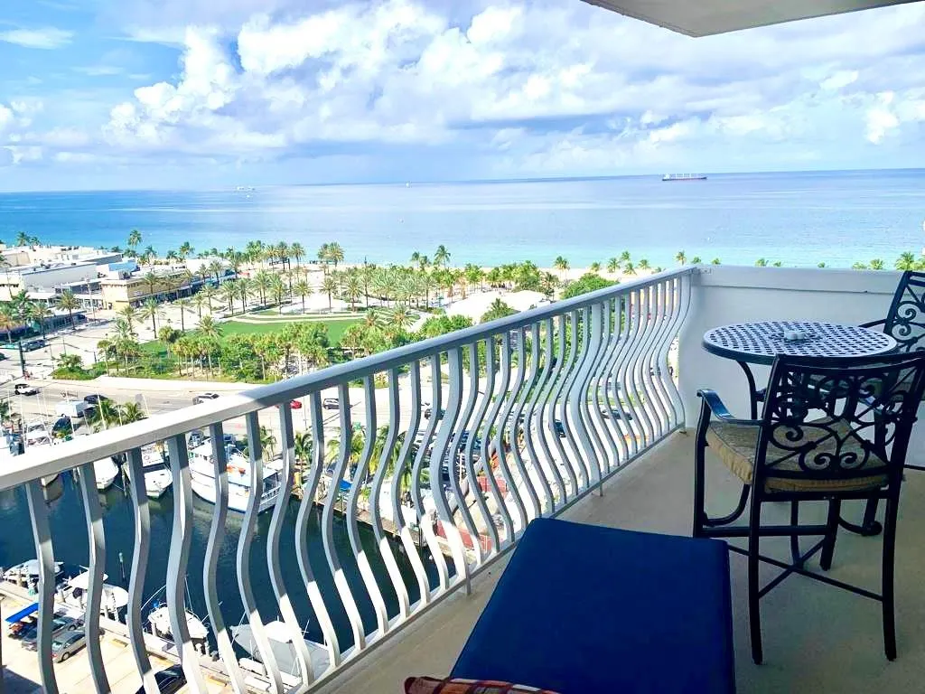 1 Las Olas Circle, #1415
