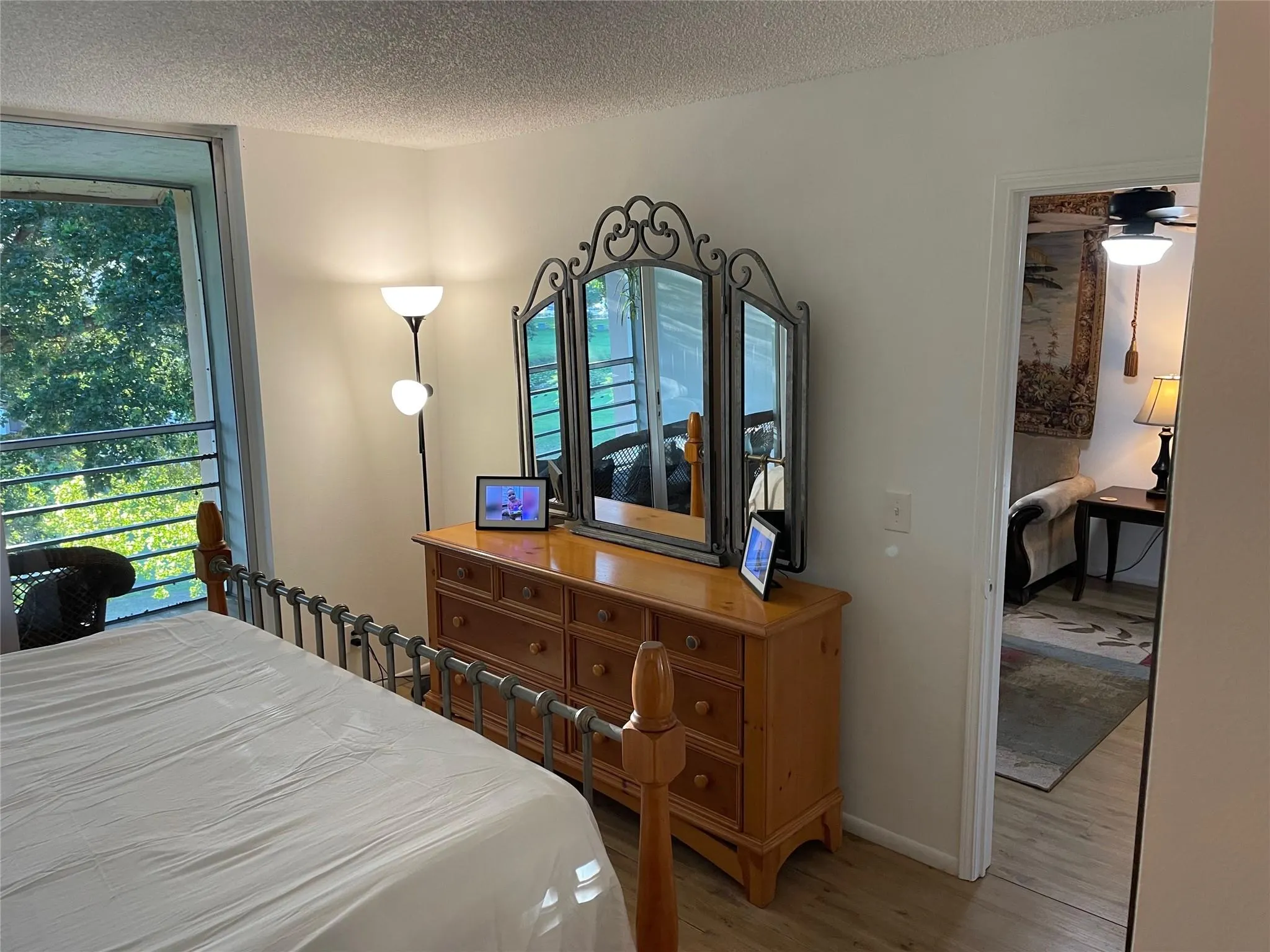 9471 Evergreen Pl, #406