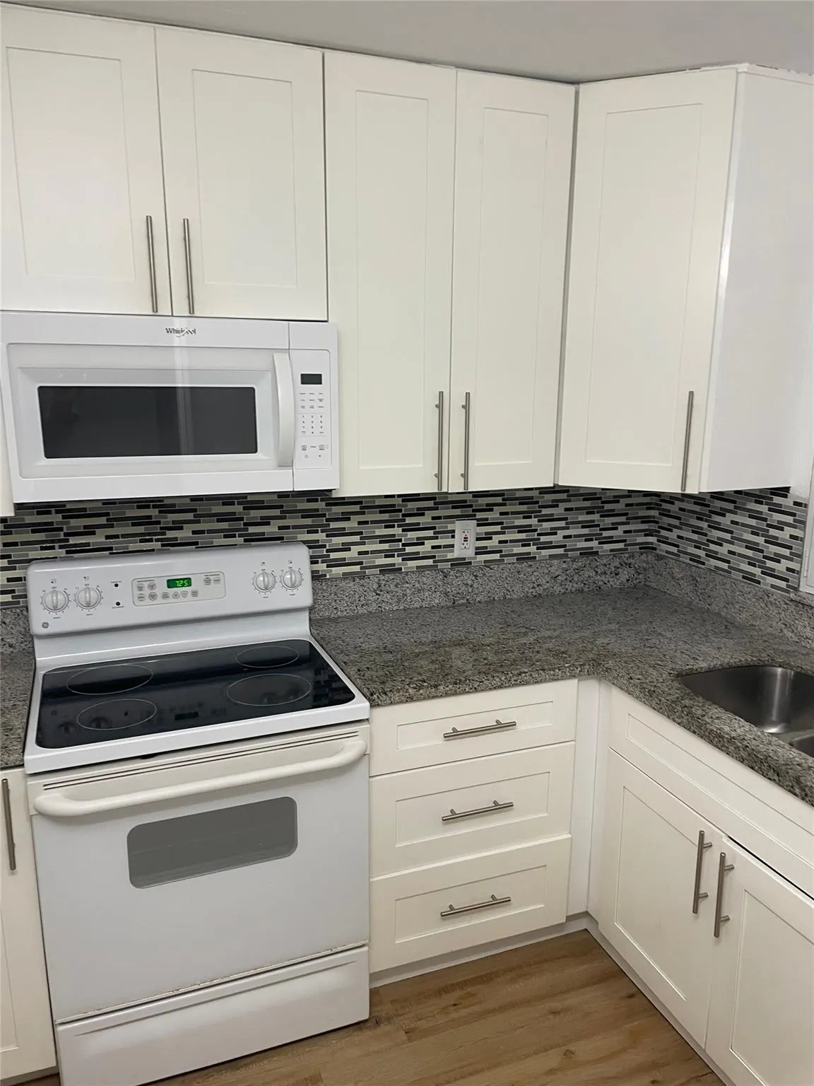 9471 Evergreen Pl, #406