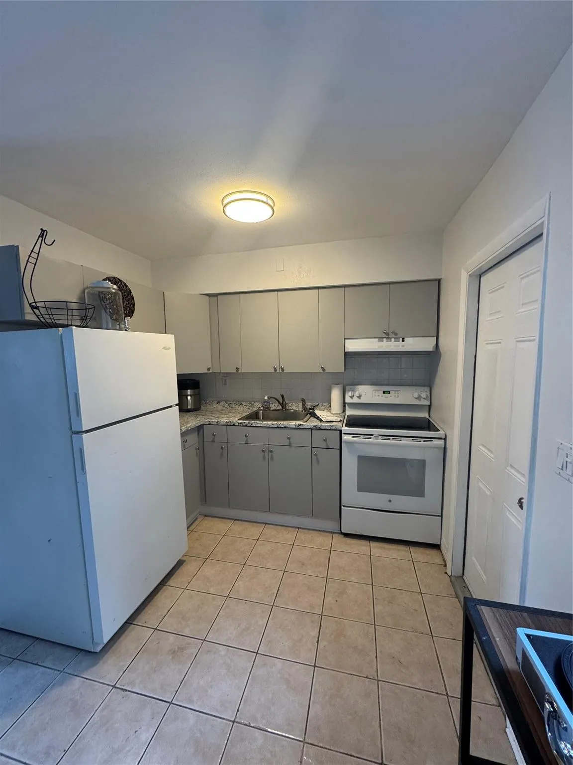 1107 NW 4th Ave