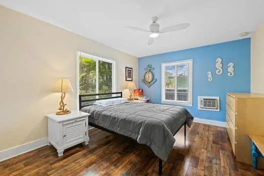 1602 NE 1st Ave