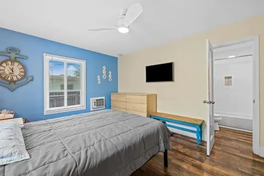 1602 NE 1st Ave