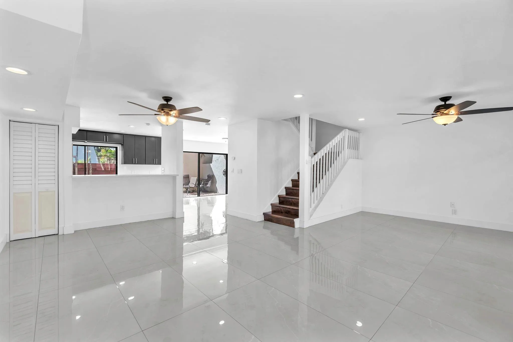 3896 Meadow Ln