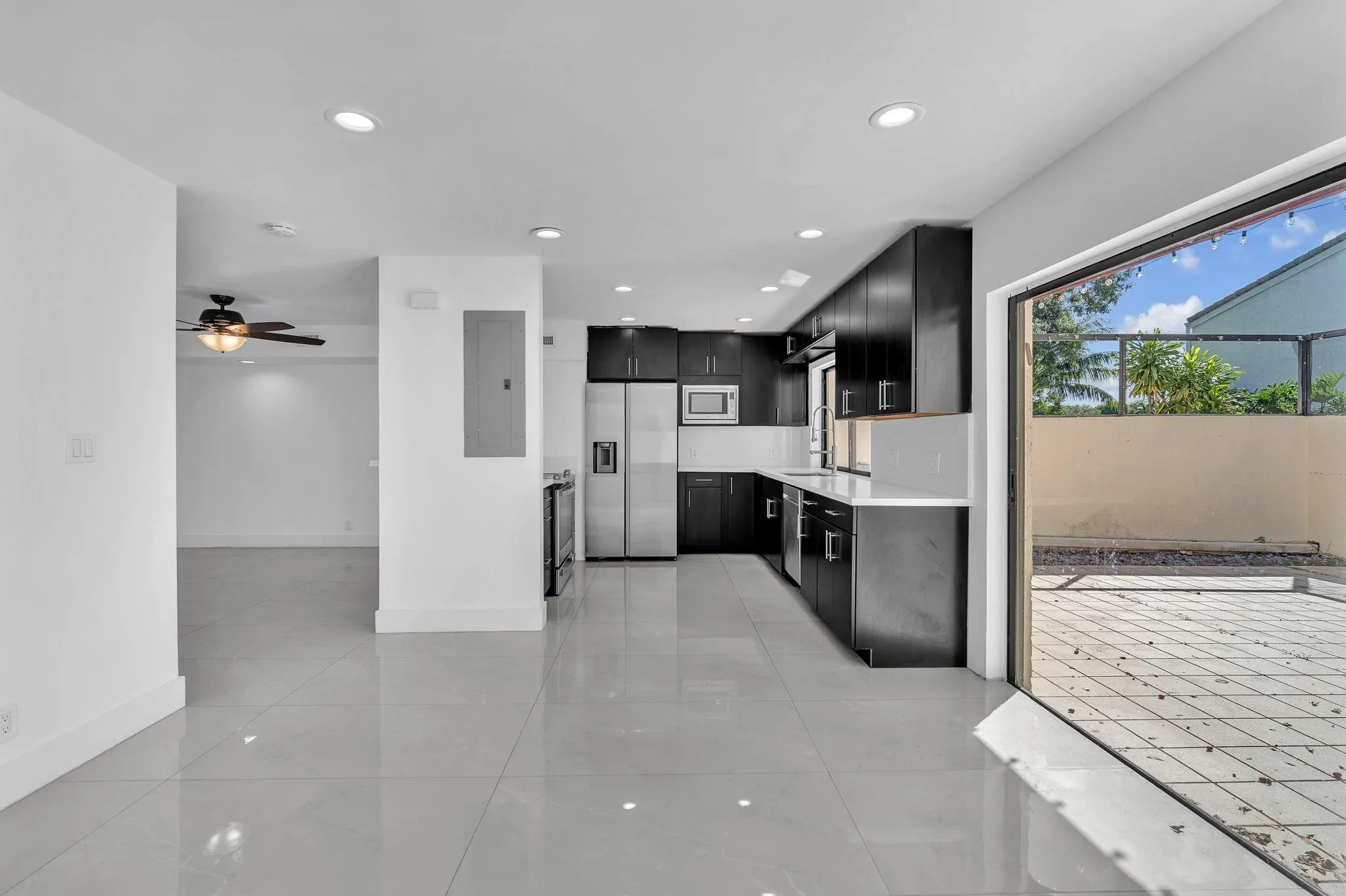 3896 Meadow Ln