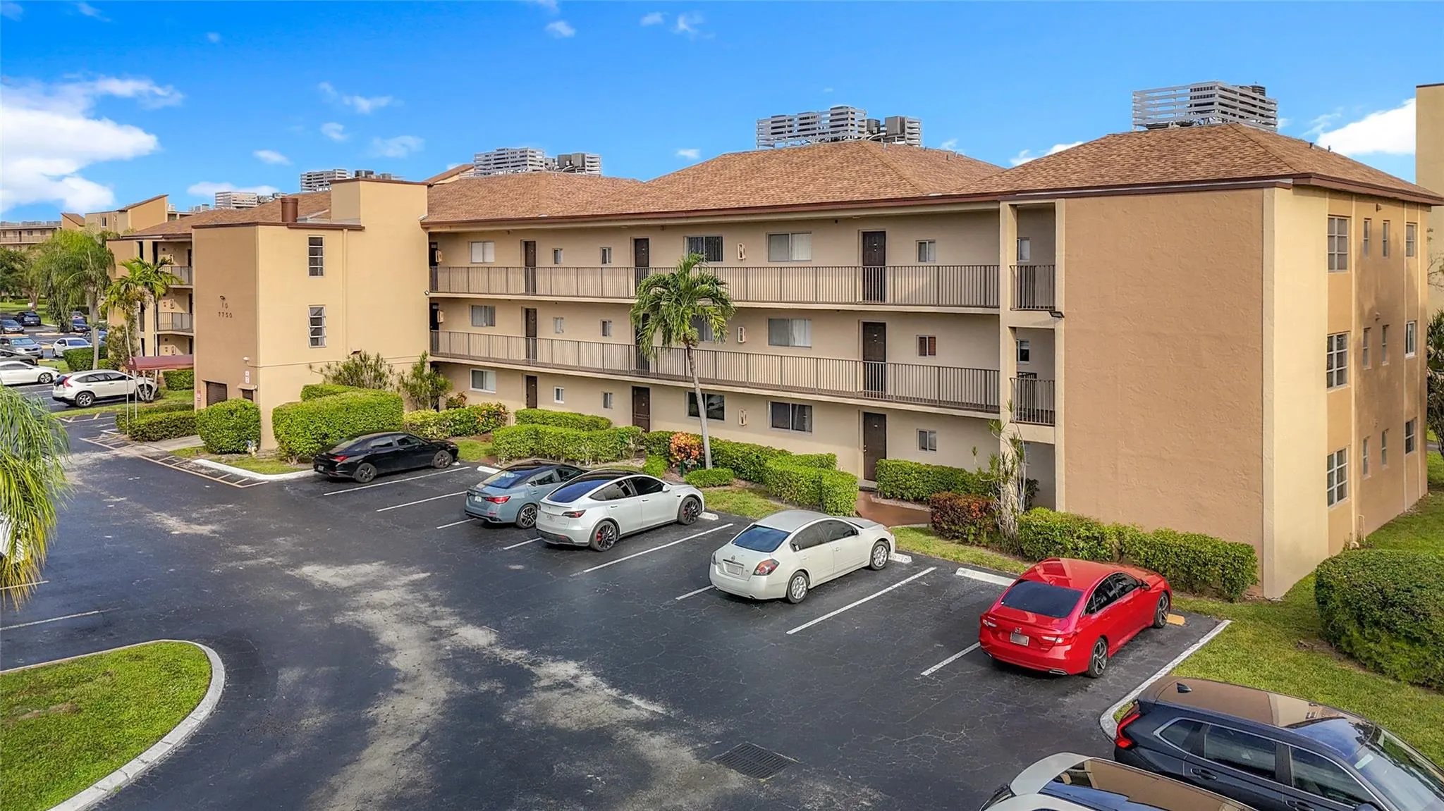7750 NW 50th St, #106