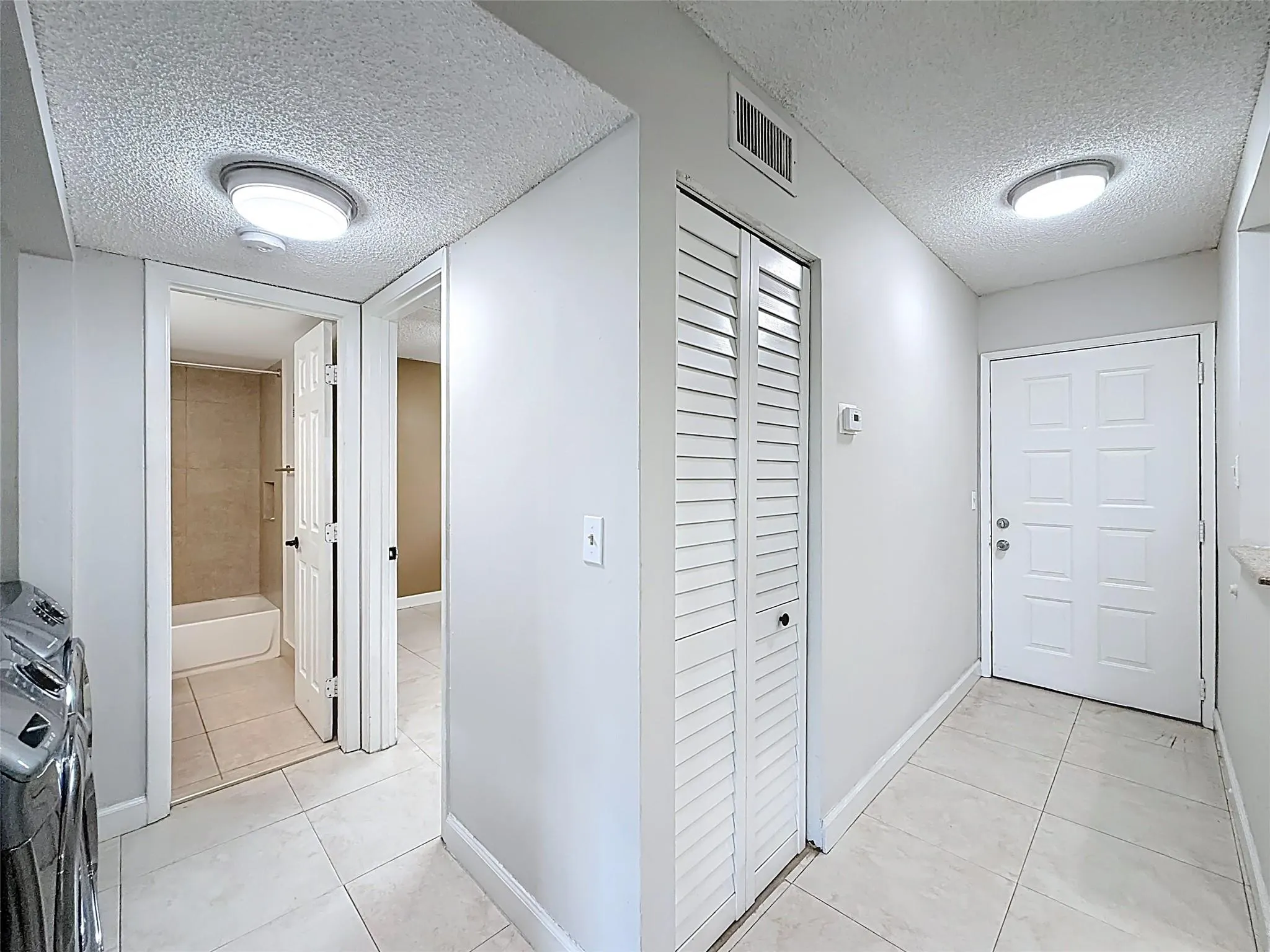 7750 NW 50th St, #106