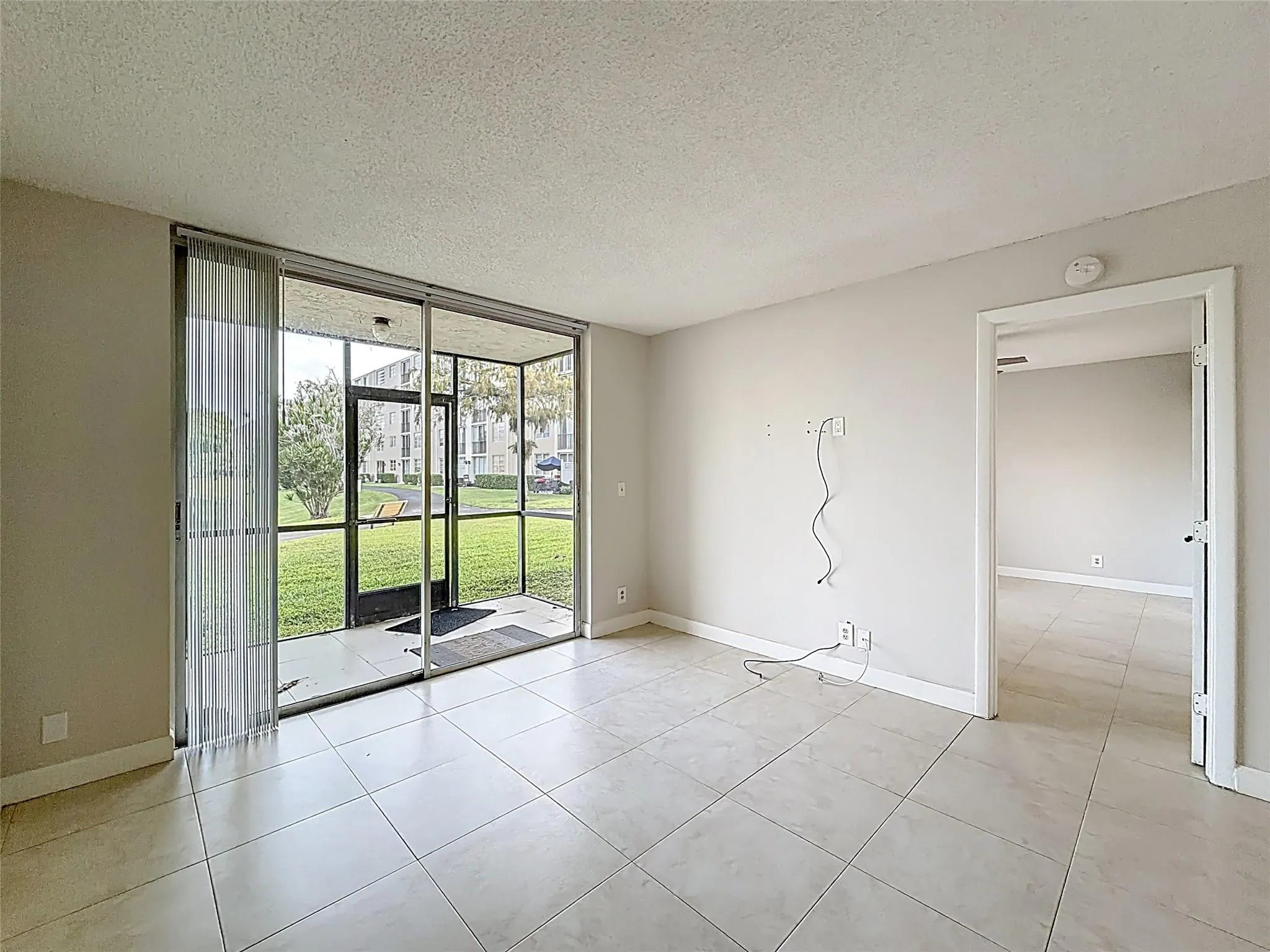 7750 NW 50th St, #106