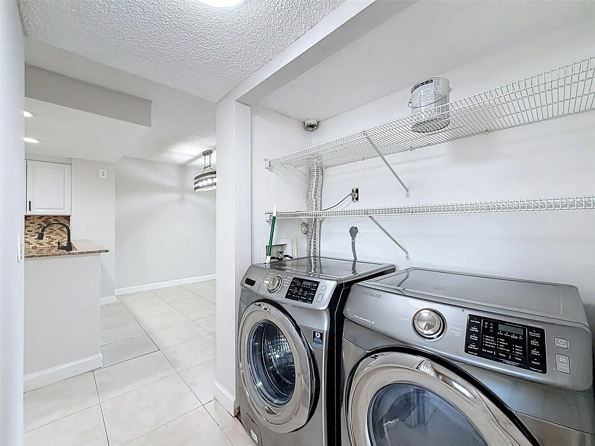 7750 NW 50th St, #106
