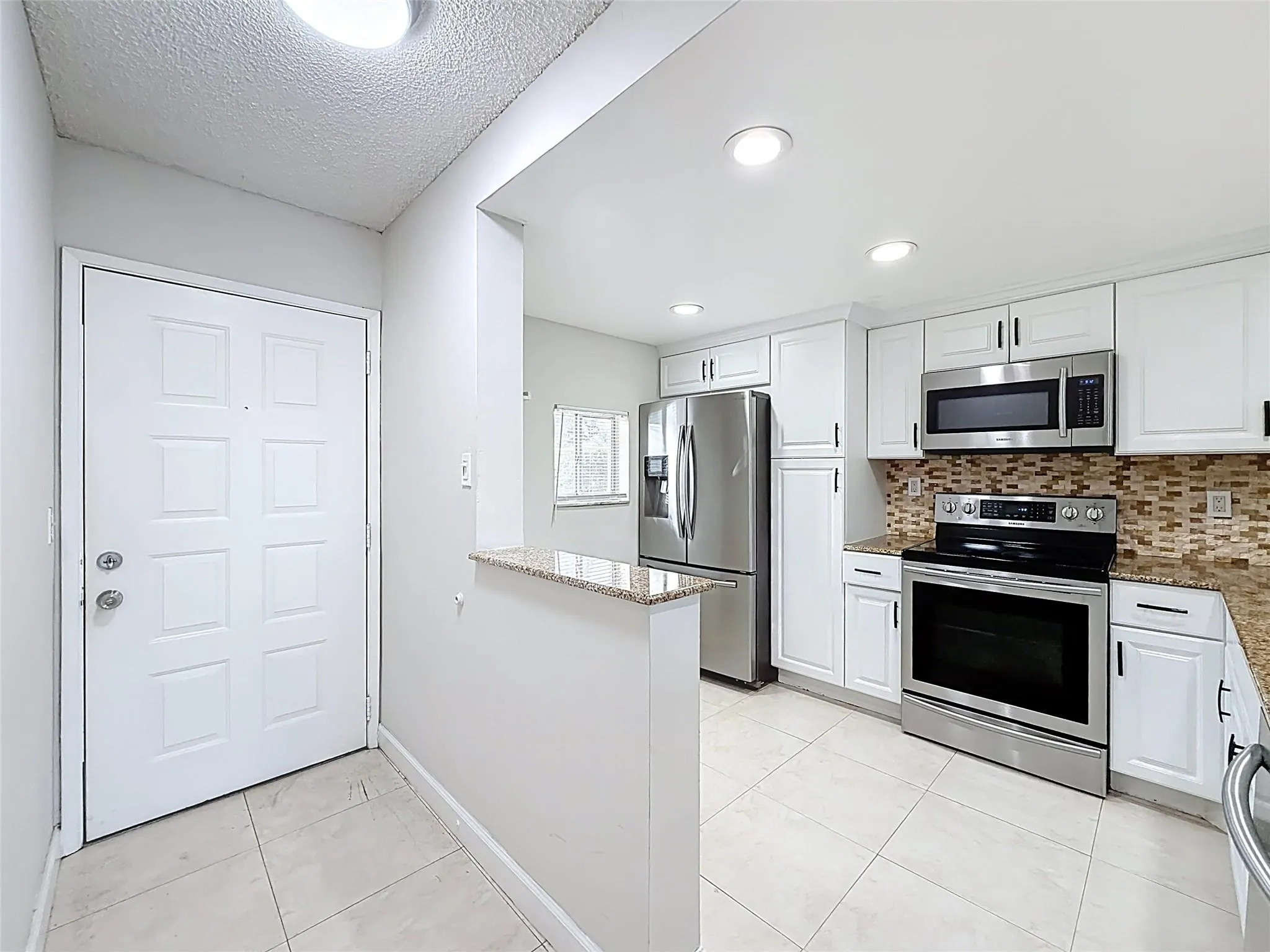 7750 NW 50th St, #106