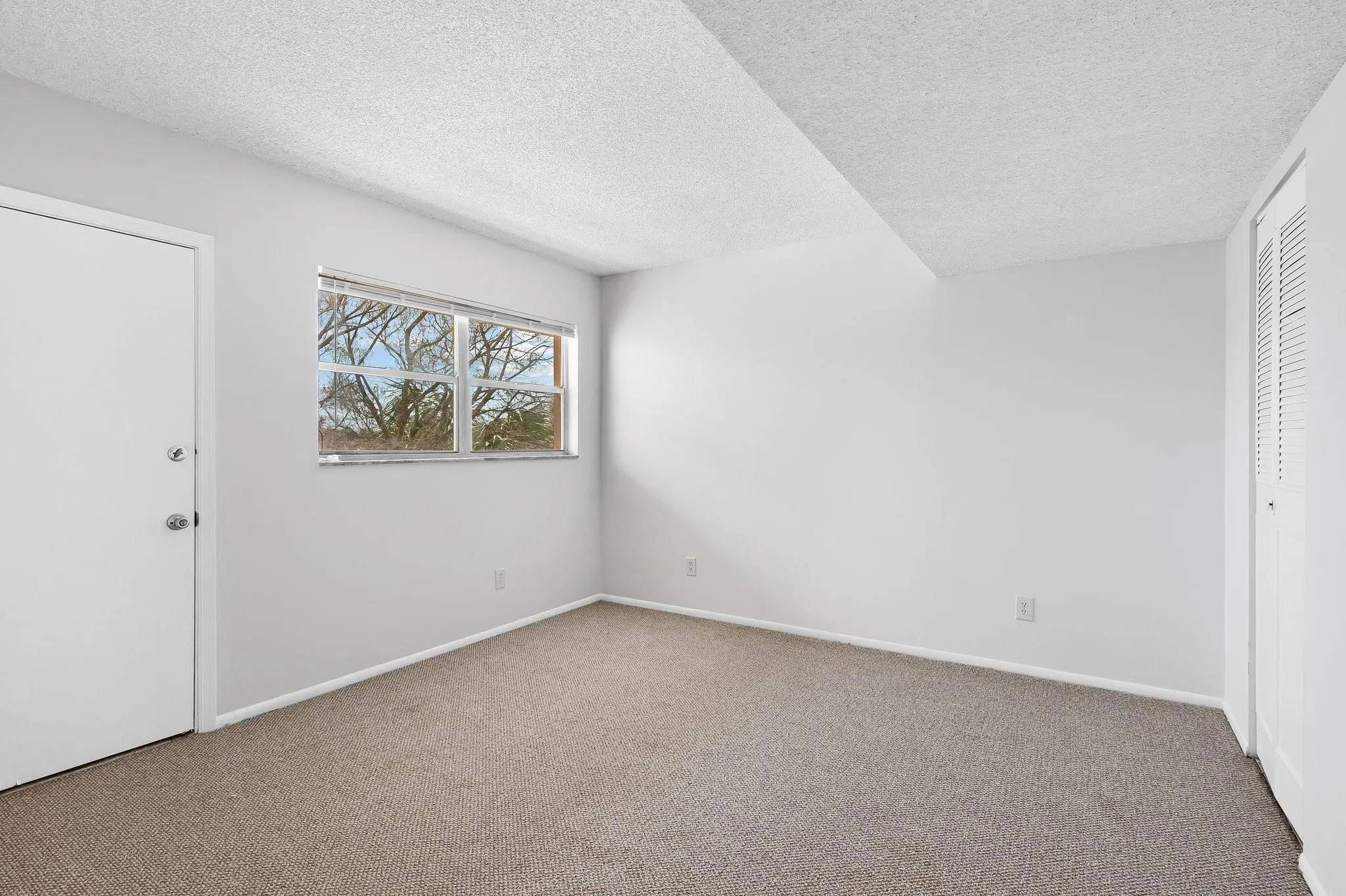 801 S Federal, #320