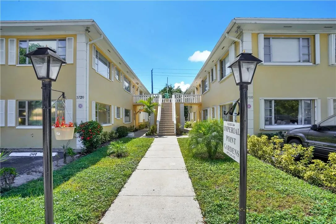 5700 NE 22nd Way, #322