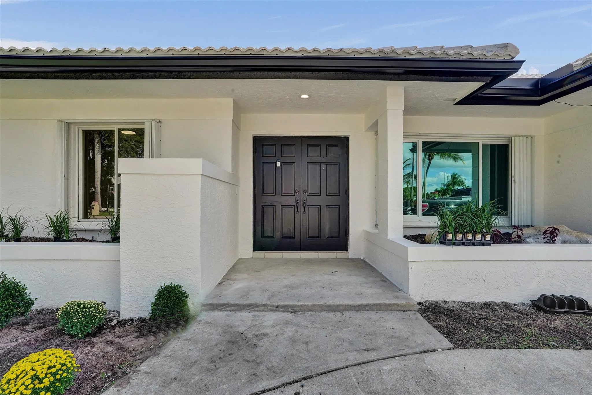 340 Oregon Ln