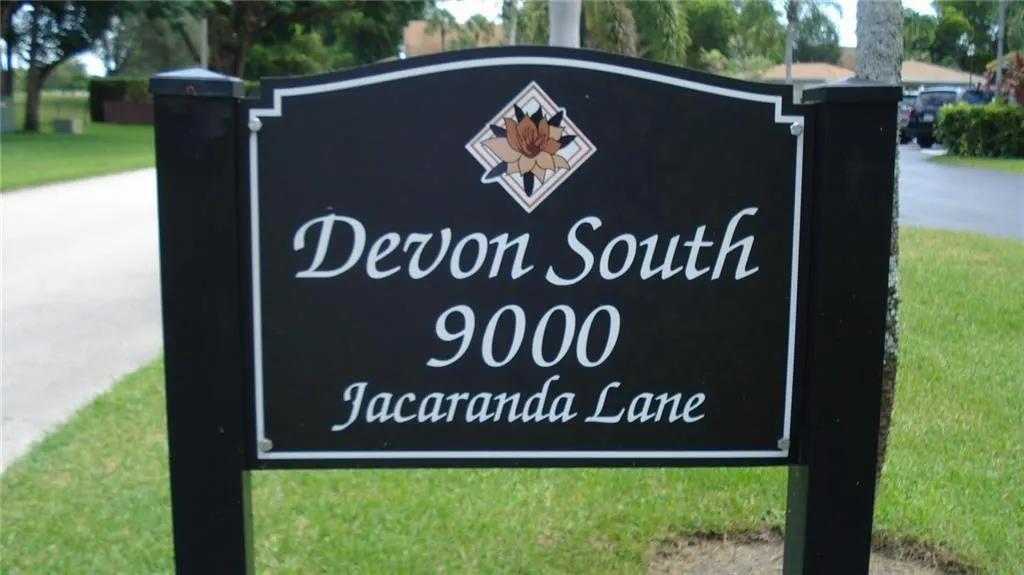9000 Jacaranda Ln, #207