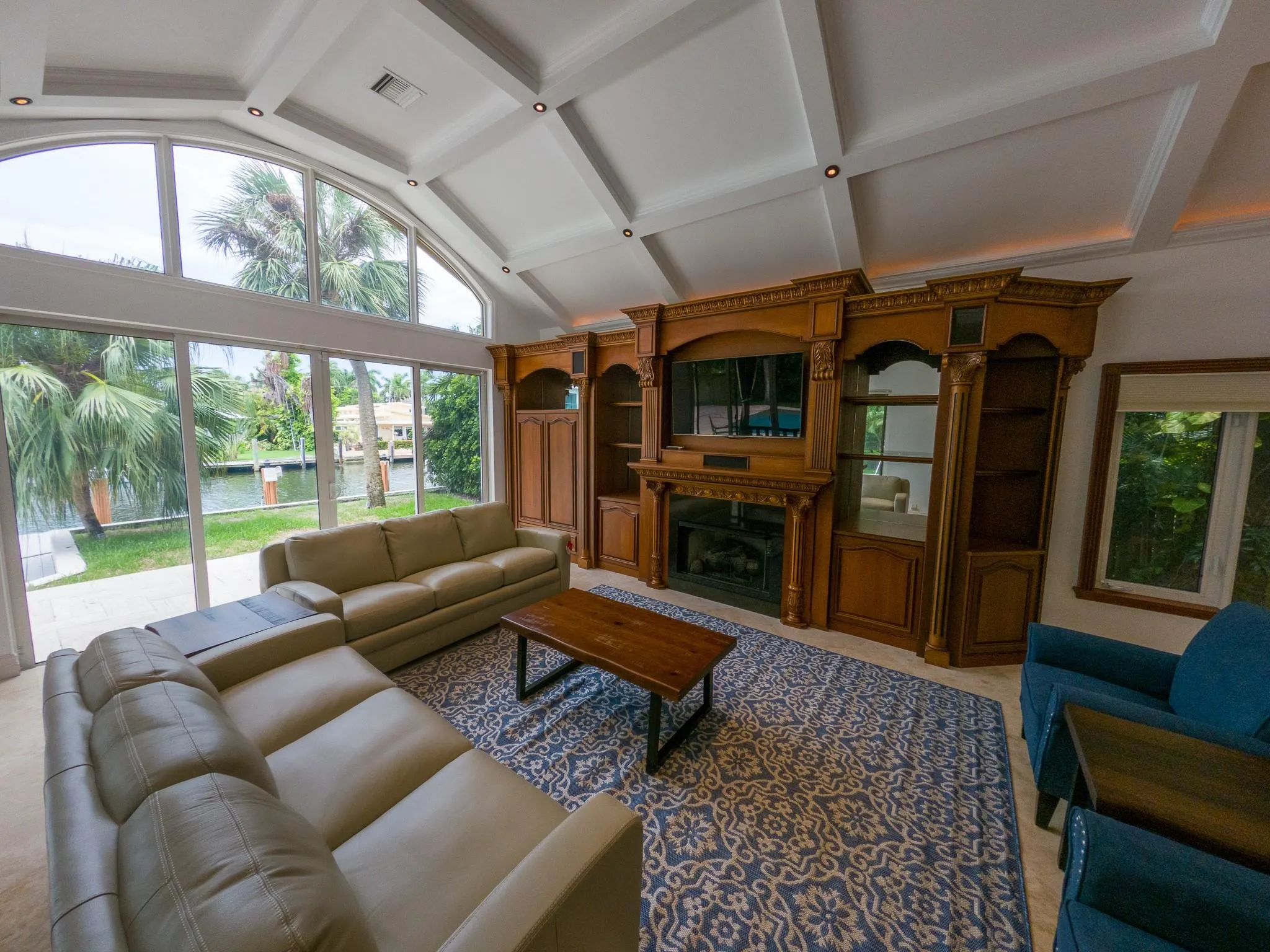 2626 Barcelona Dr