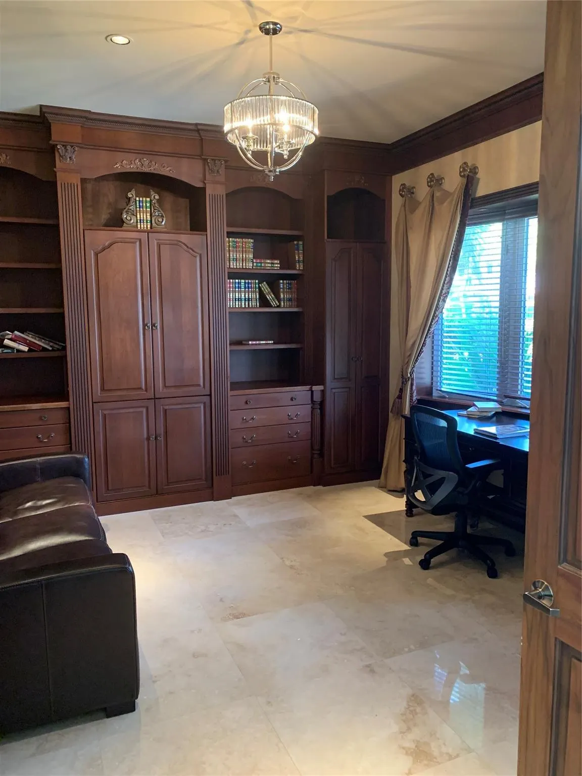 2626 Barcelona Dr