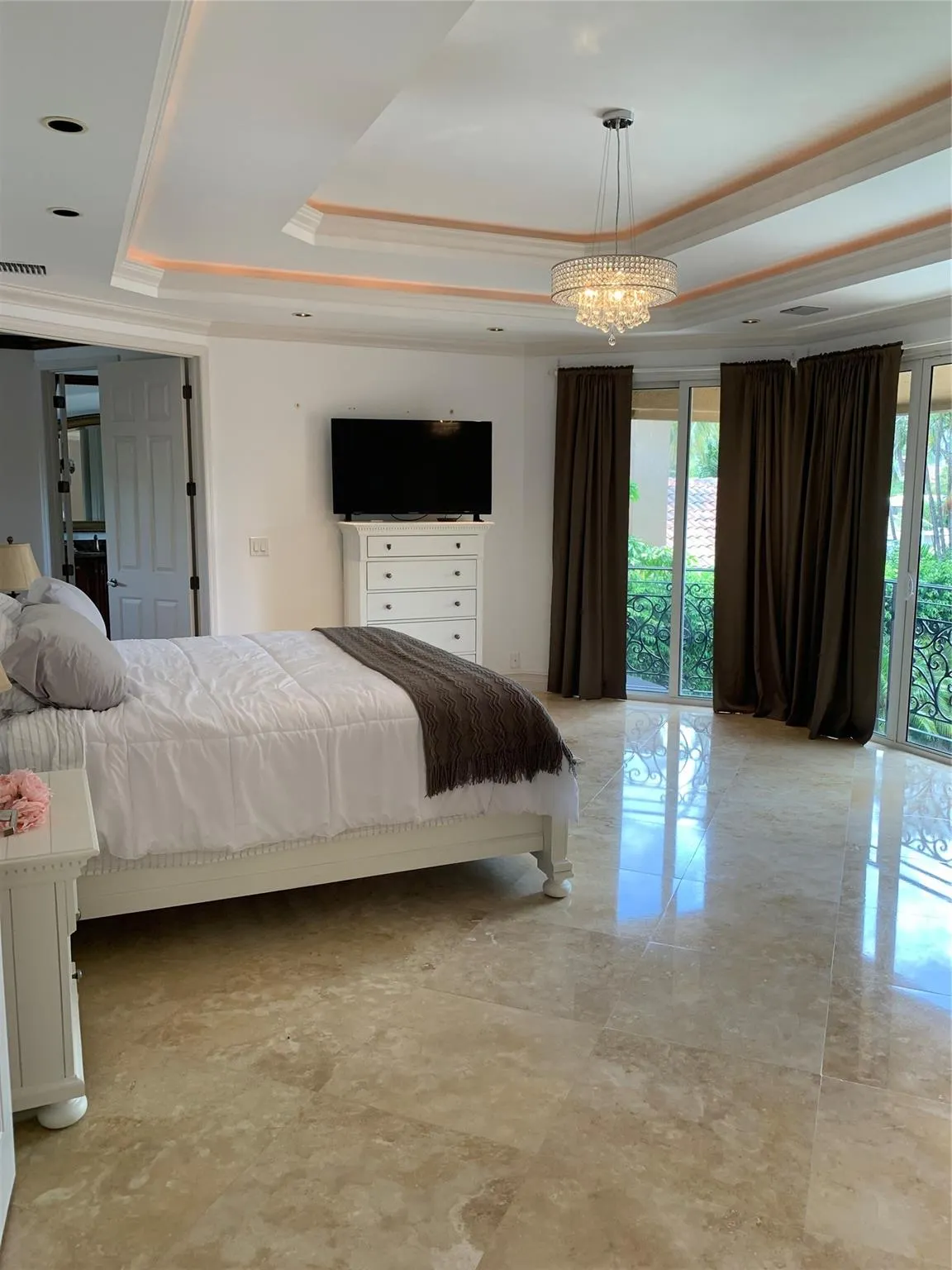 2626 Barcelona Dr