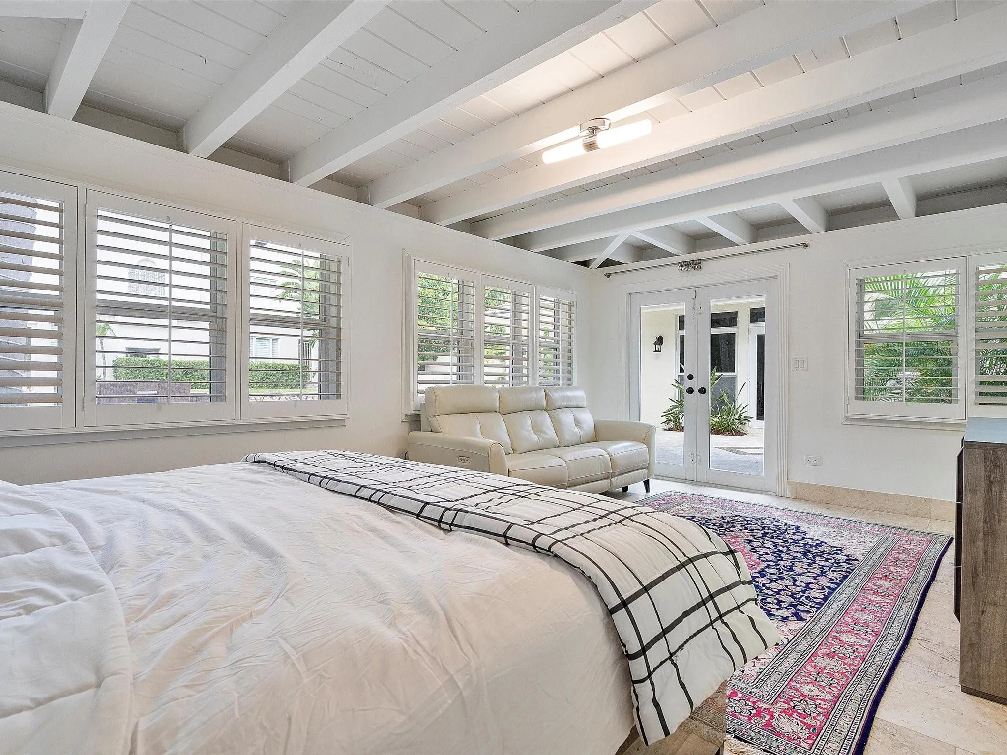 411 Poinciana