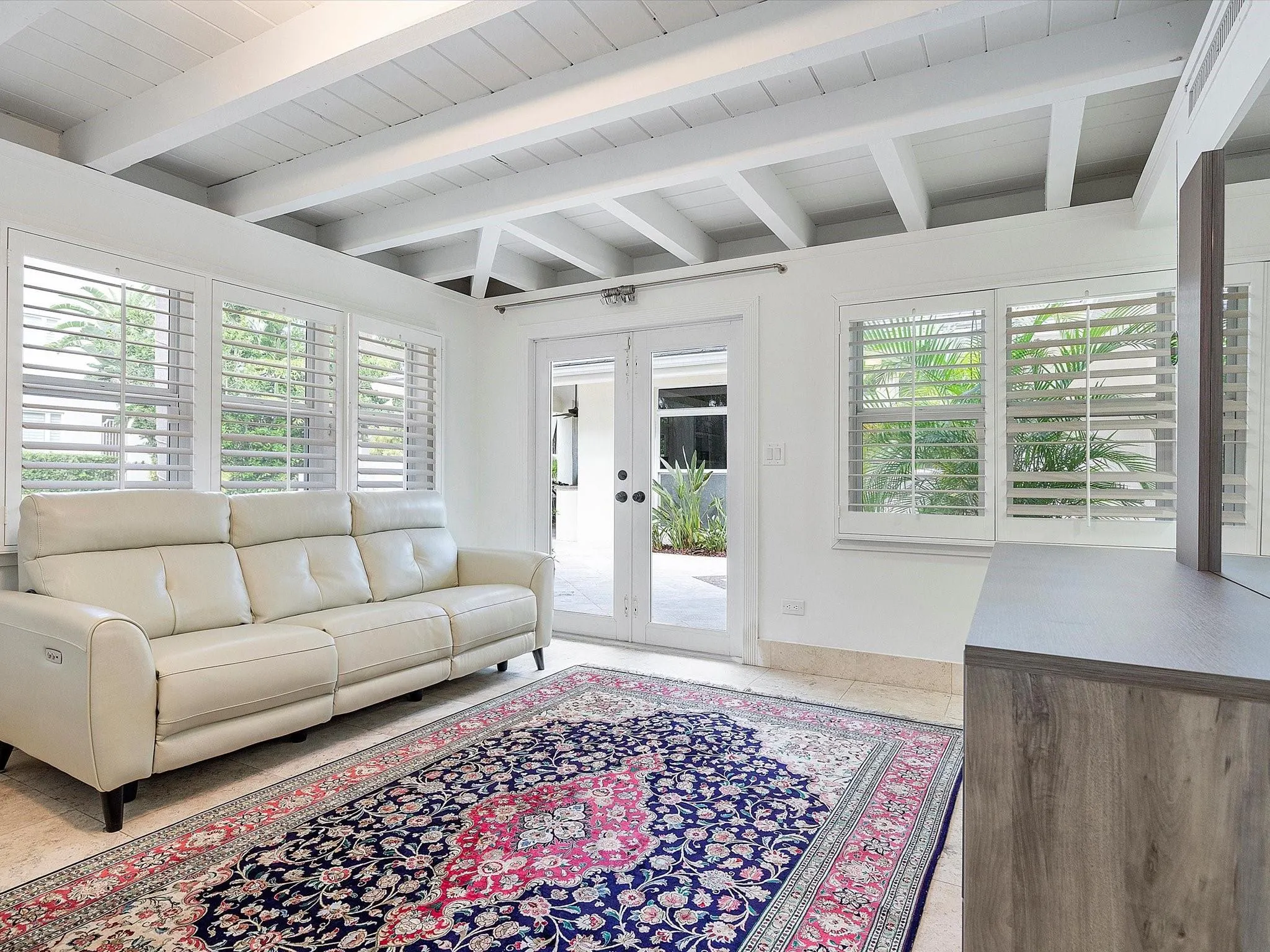 411 Poinciana