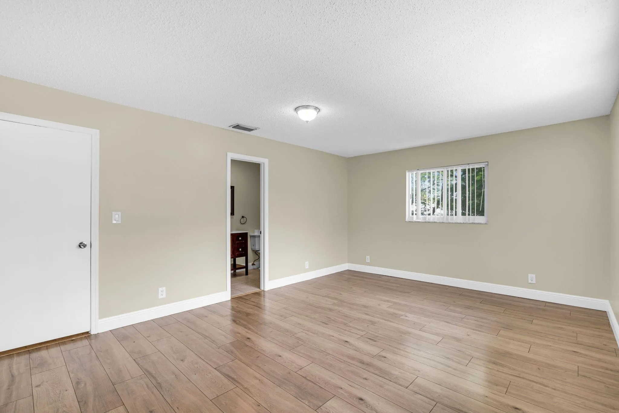 3981 NW 81st Terrace