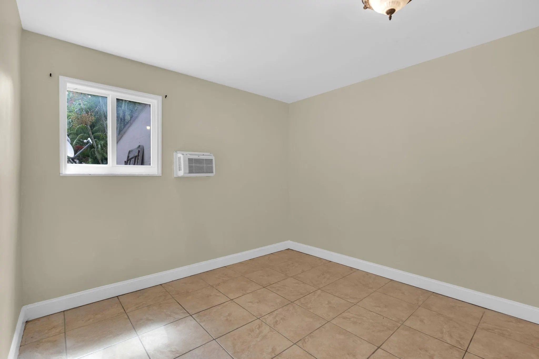 3981 NW 81st Terrace