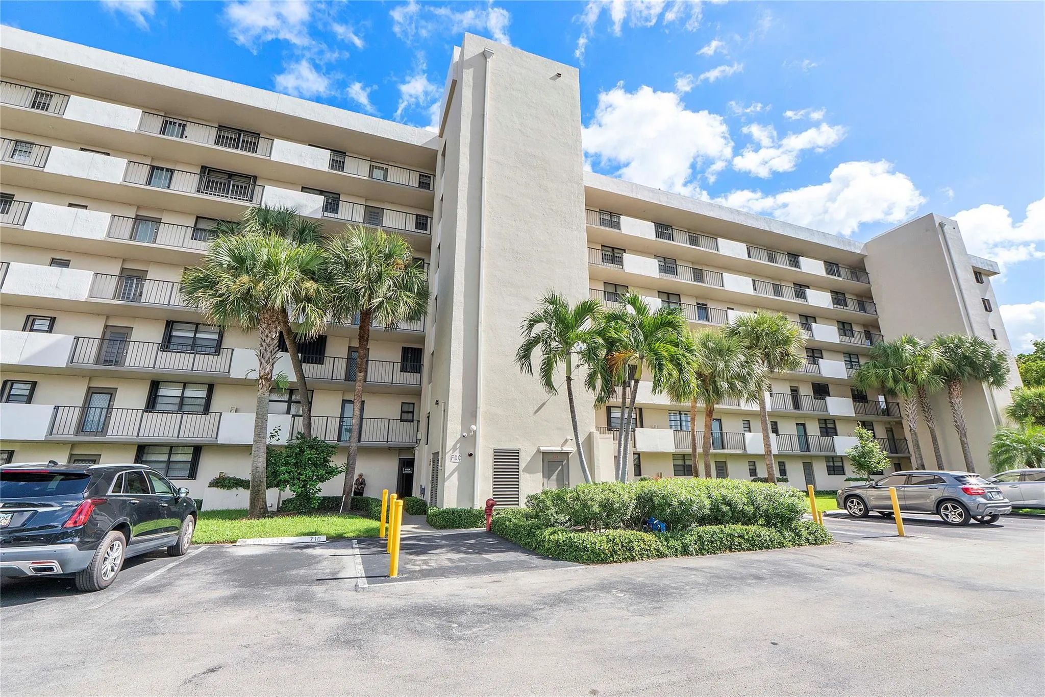 2430 Deer Creek Country Club Blvd, #406