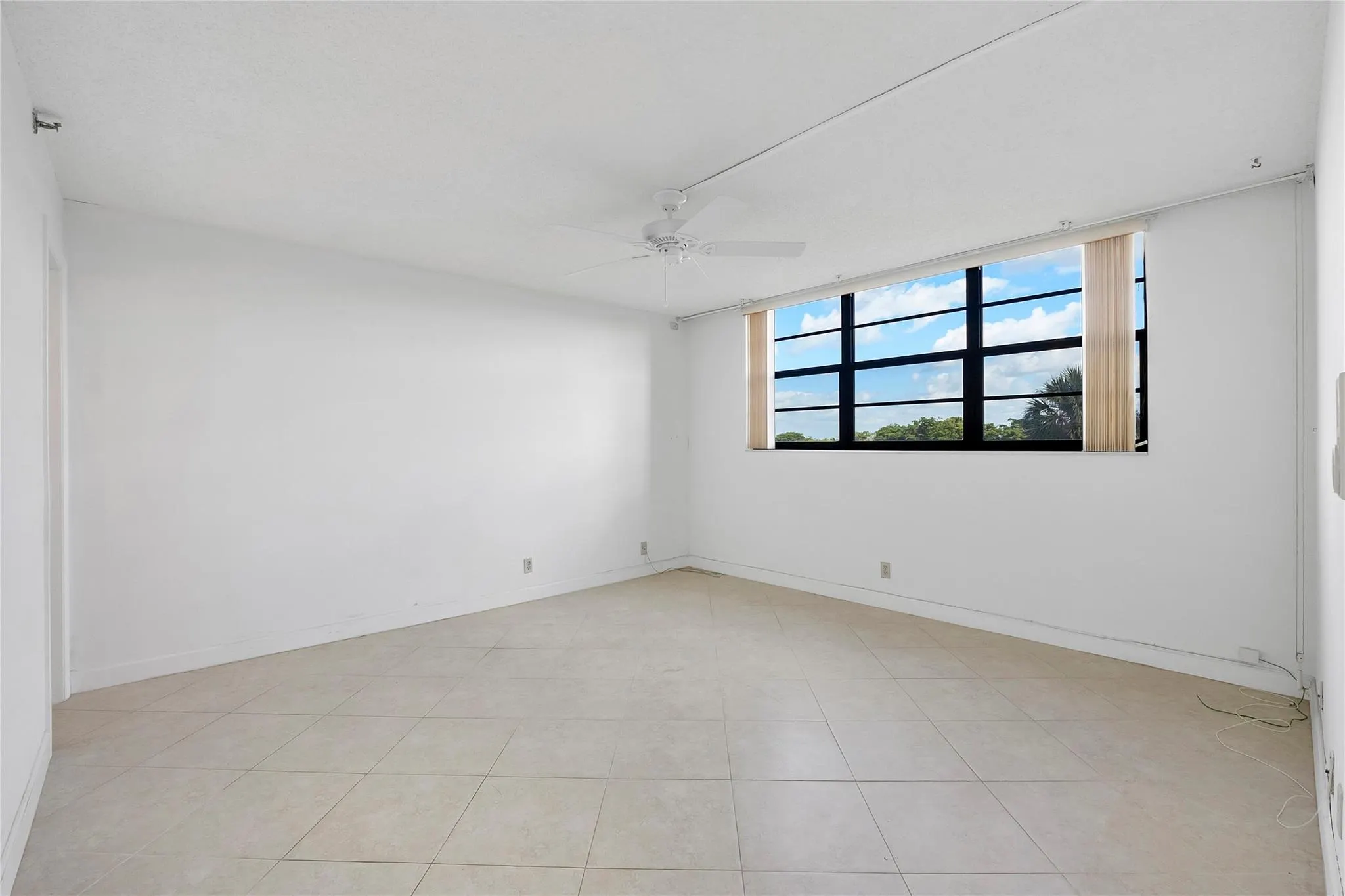 2430 Deer Creek Country Club Blvd, #406