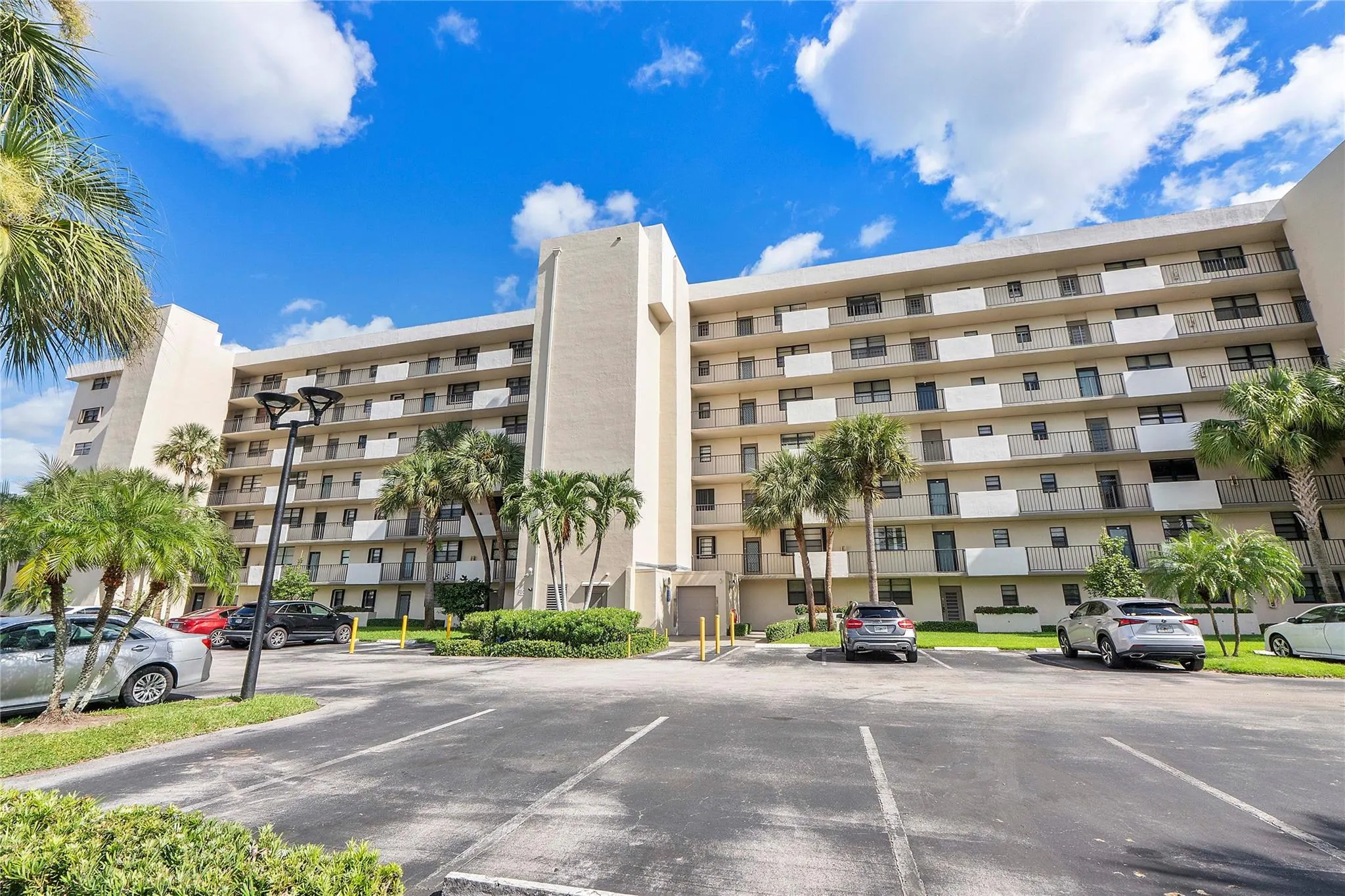 2430 Deer Creek Country Club Blvd, #406