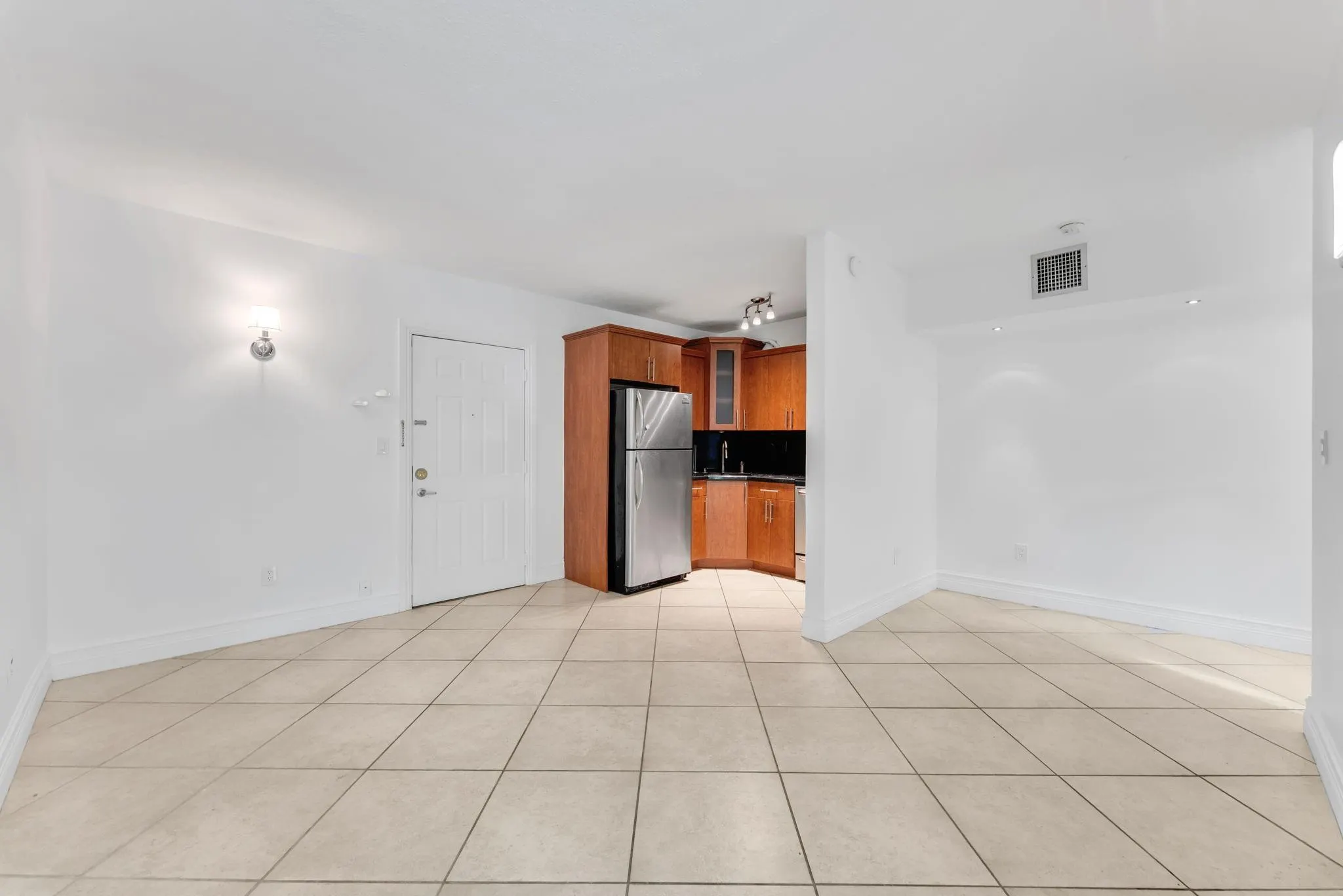 150 SW 10th St, #3