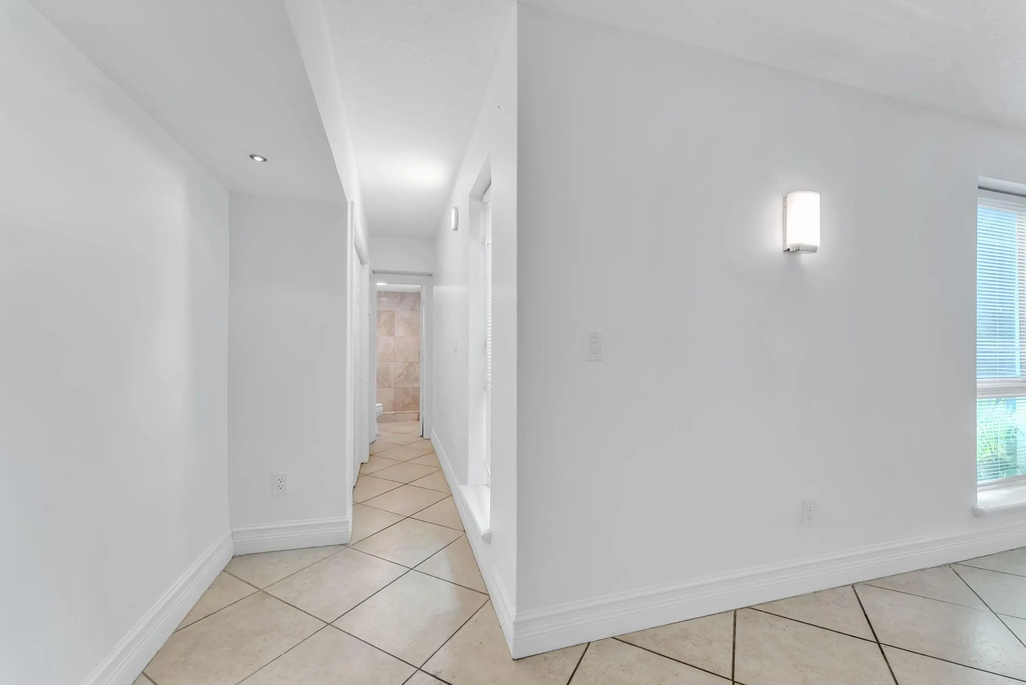 150 SW 10th St, #3