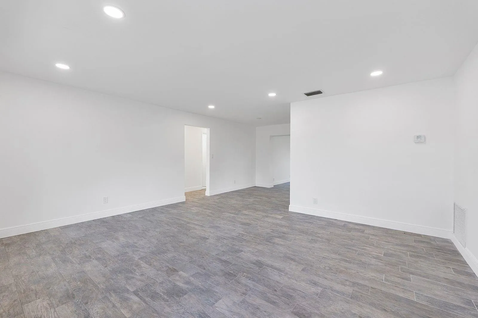 370 S Golf Blvd