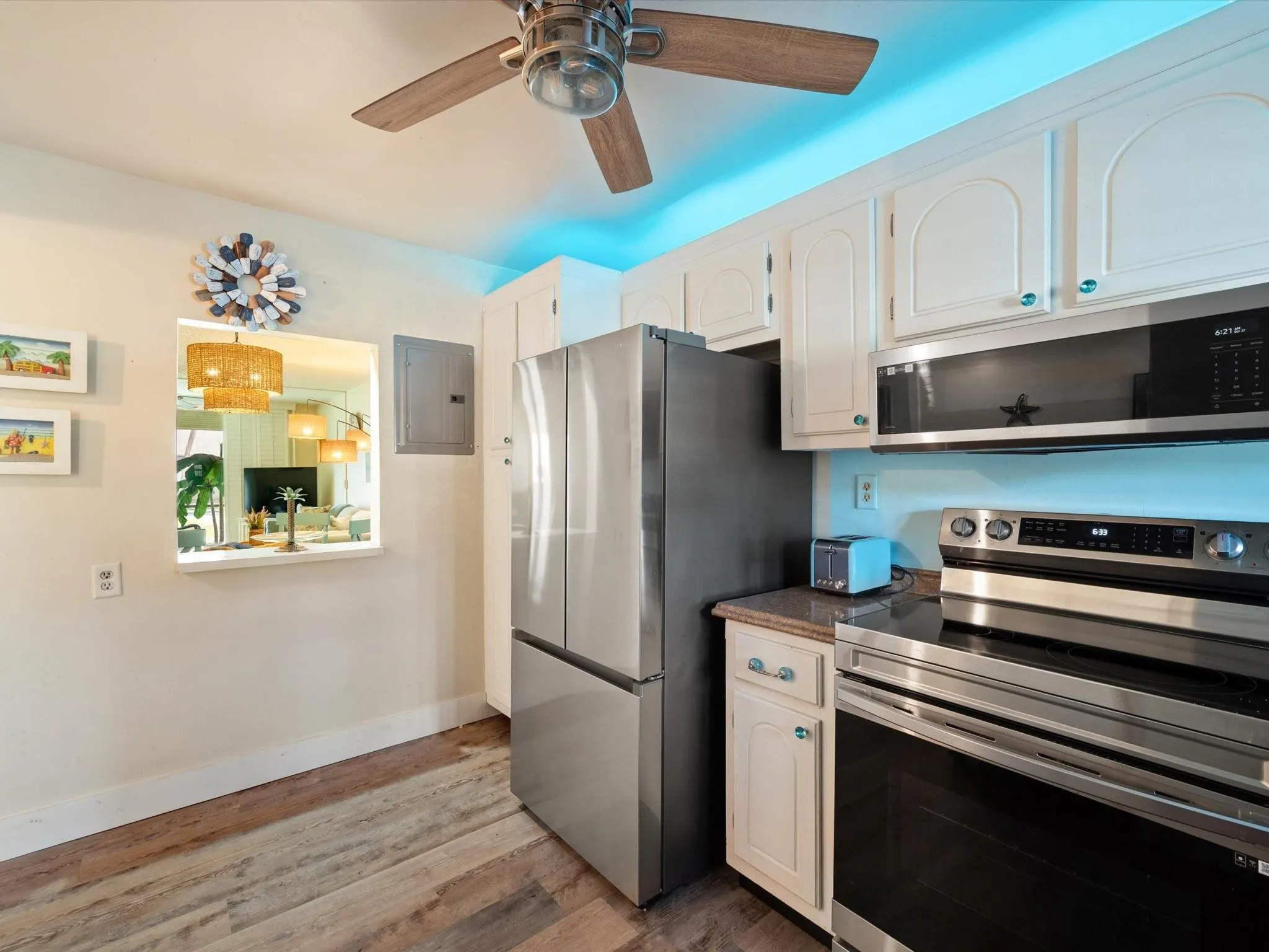 311 S Hollybrook Dr, #104
