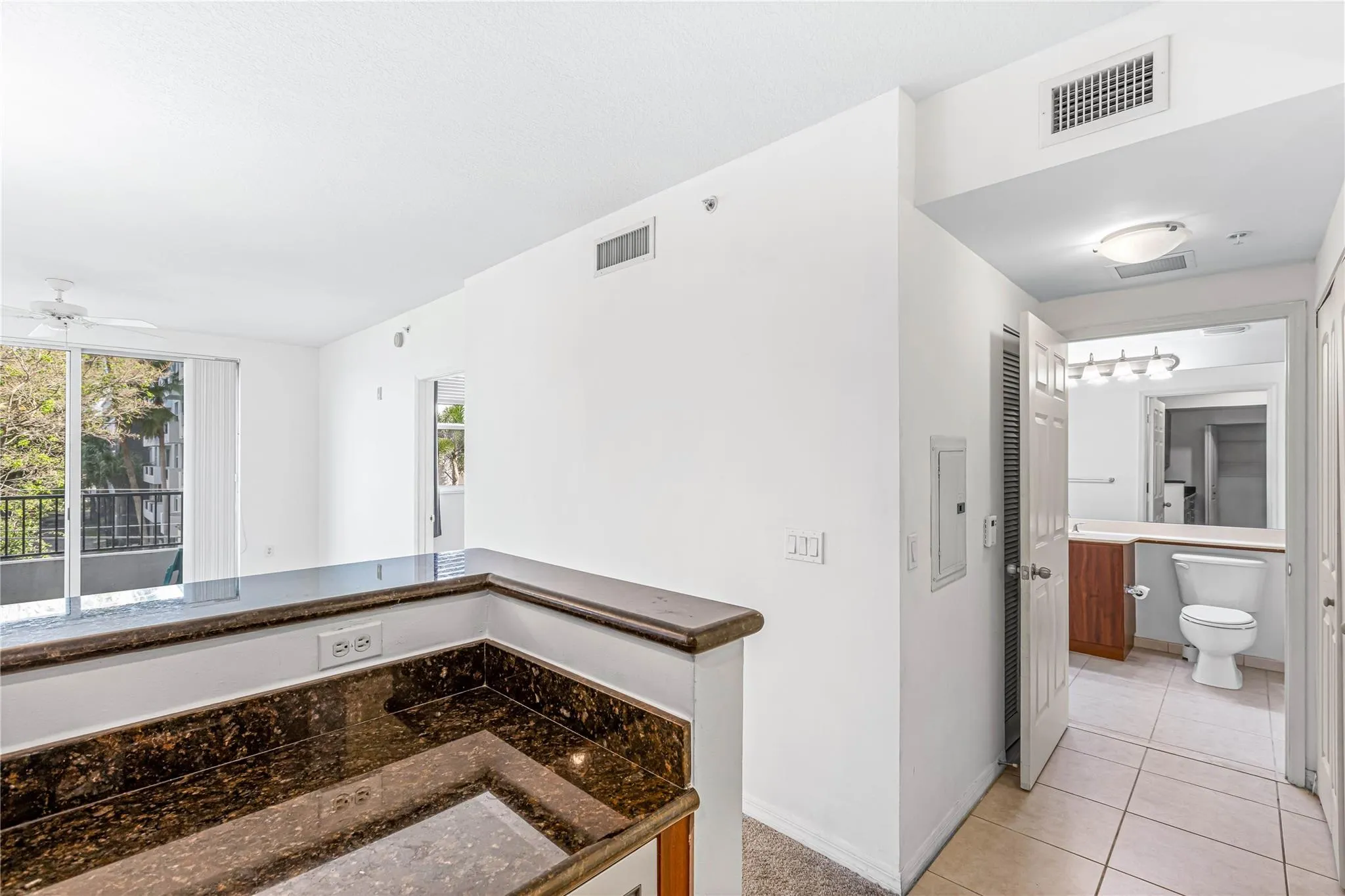 2421 NE 65th St, #318