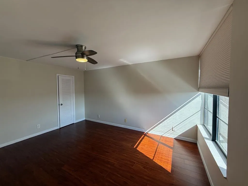9 Royal Palm Way