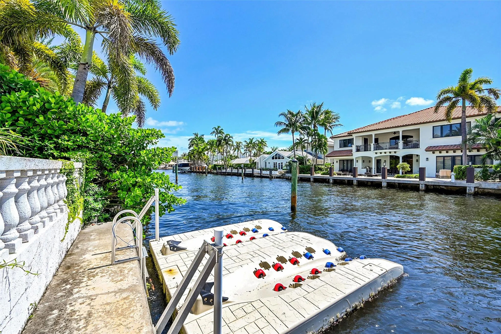 3050 NE 40th Ct