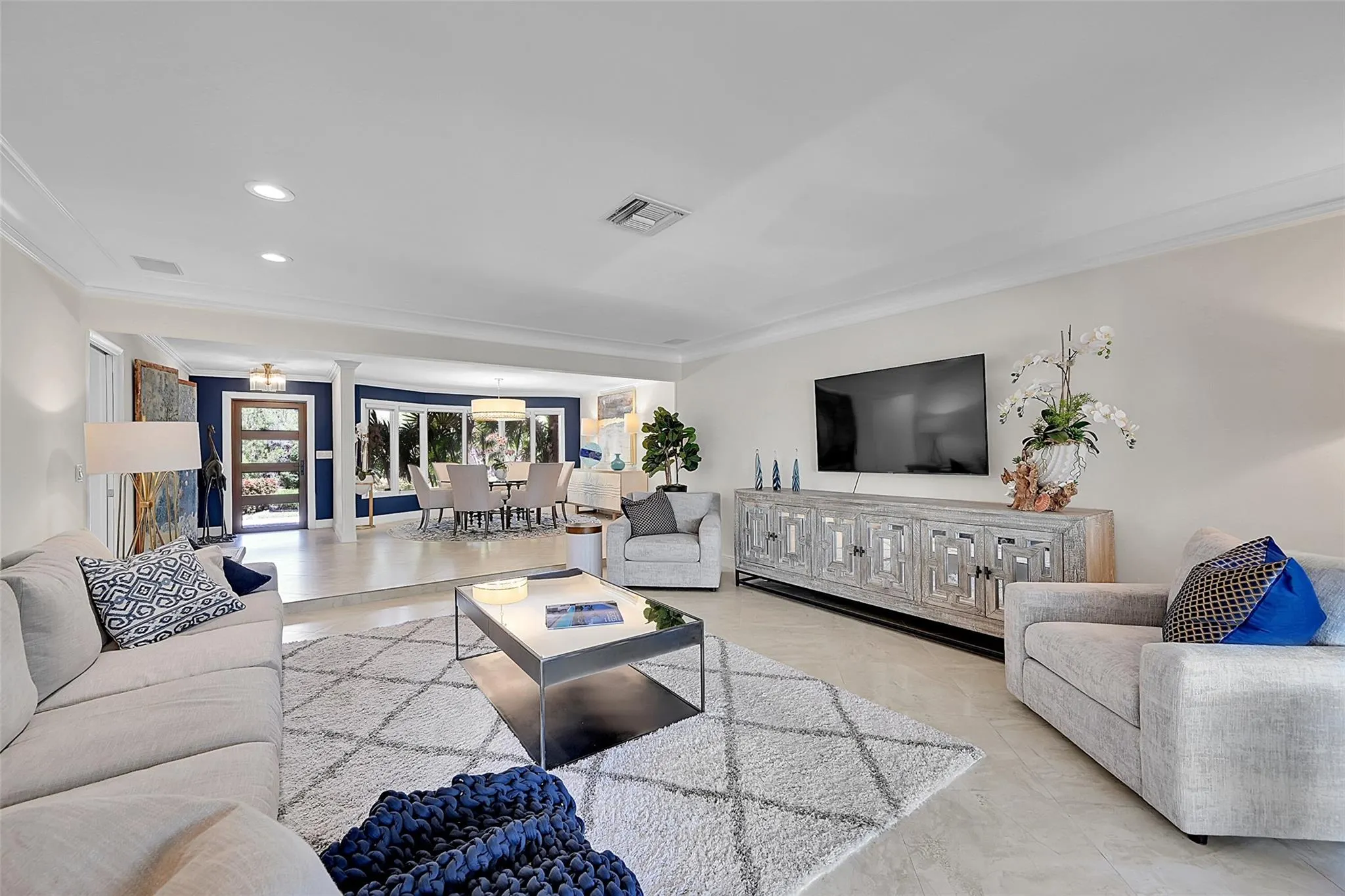 3050 NE 40th Ct