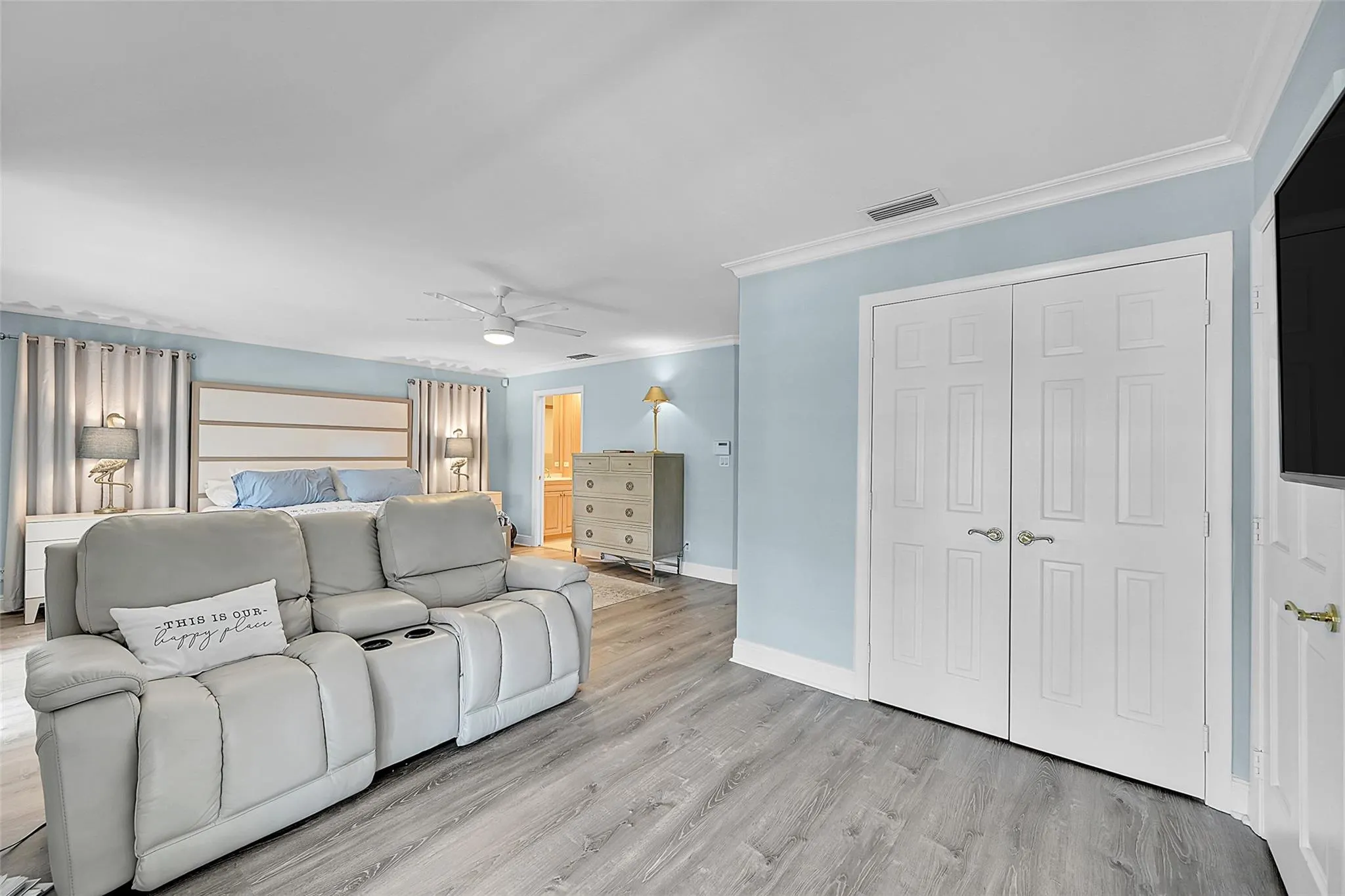 3050 NE 40th Ct