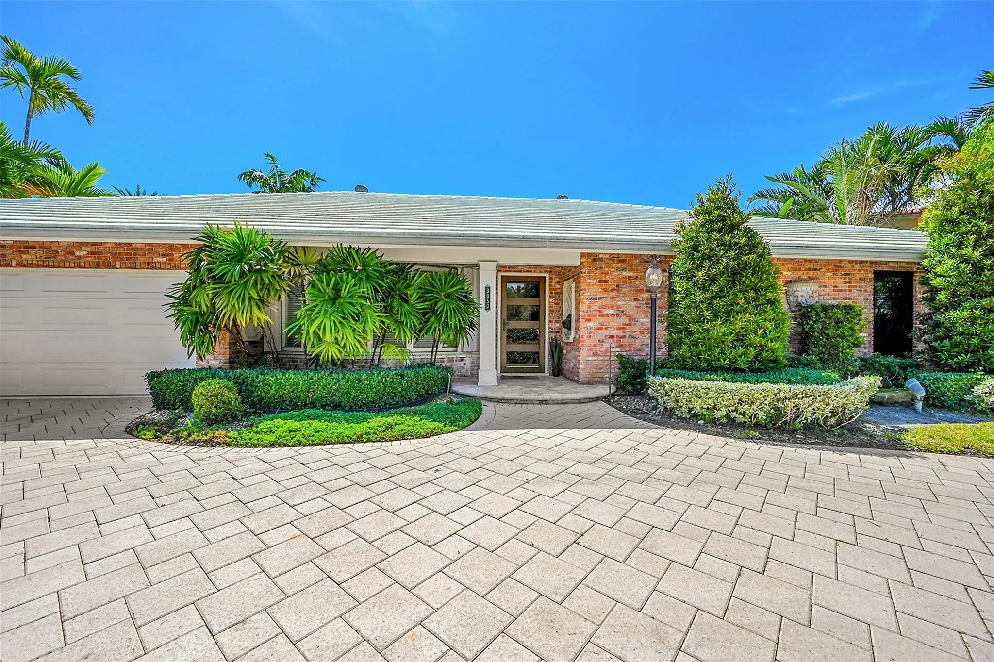 3050 NE 40th Ct