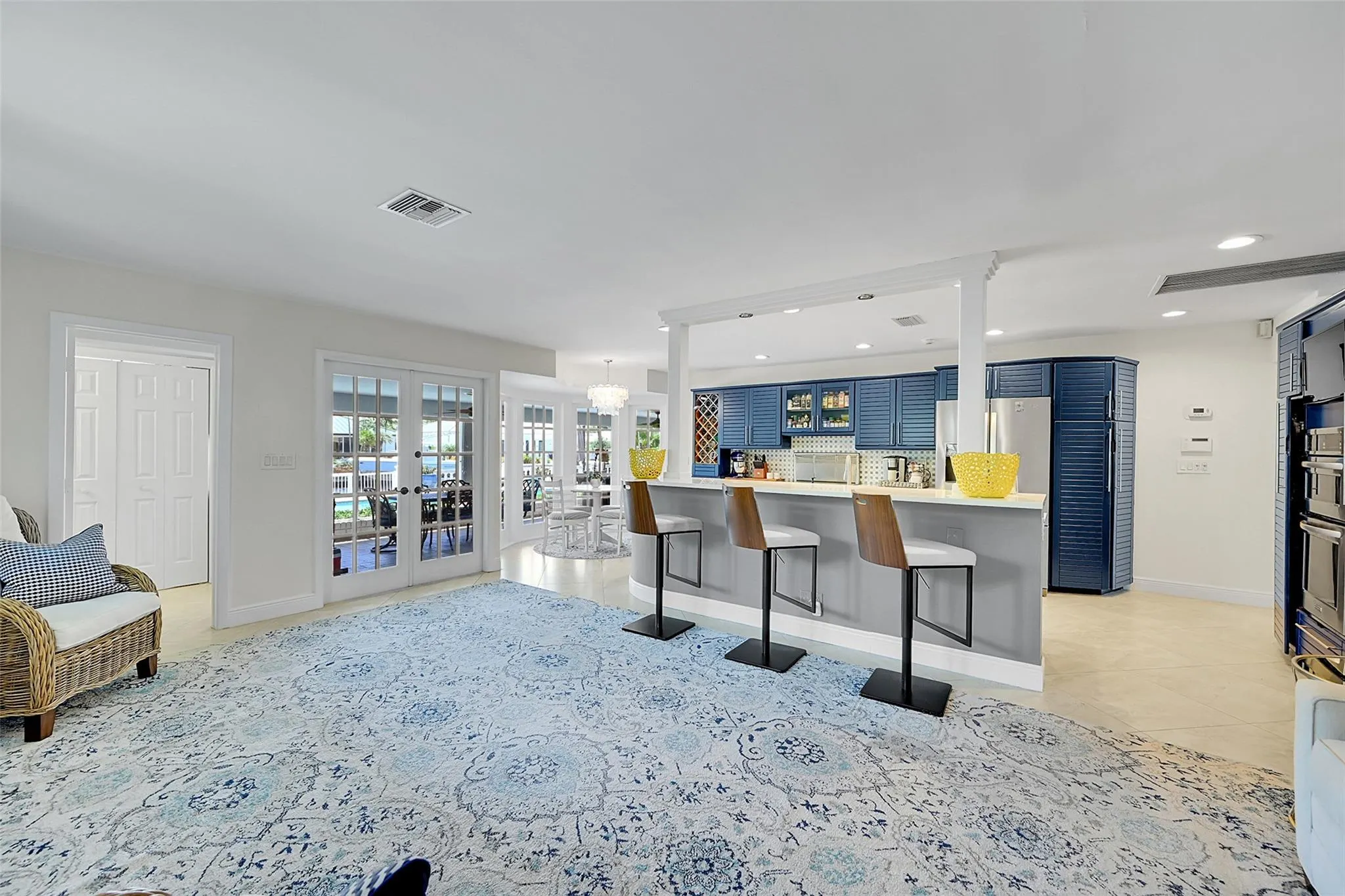 3050 NE 40th Ct