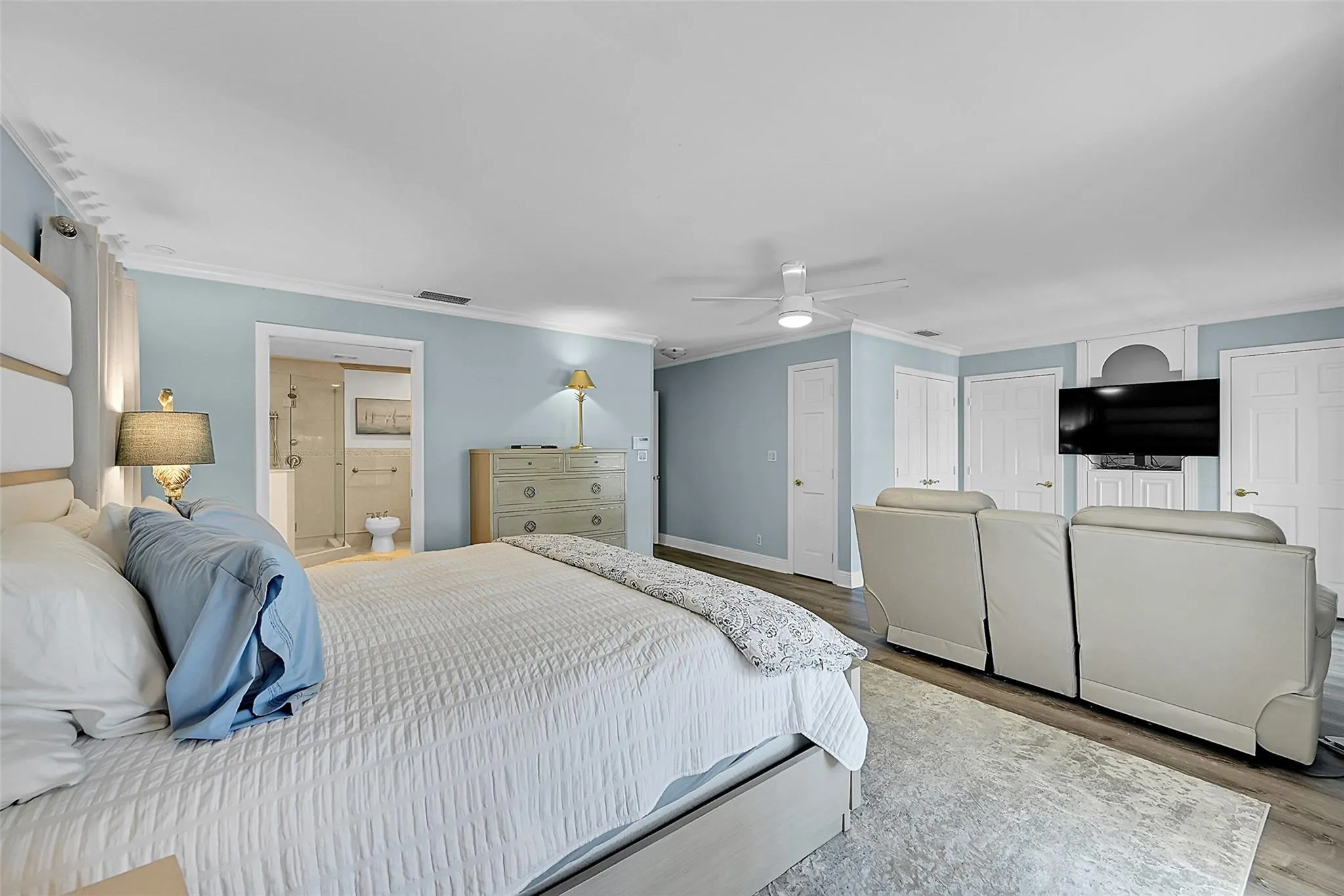 3050 NE 40th Ct