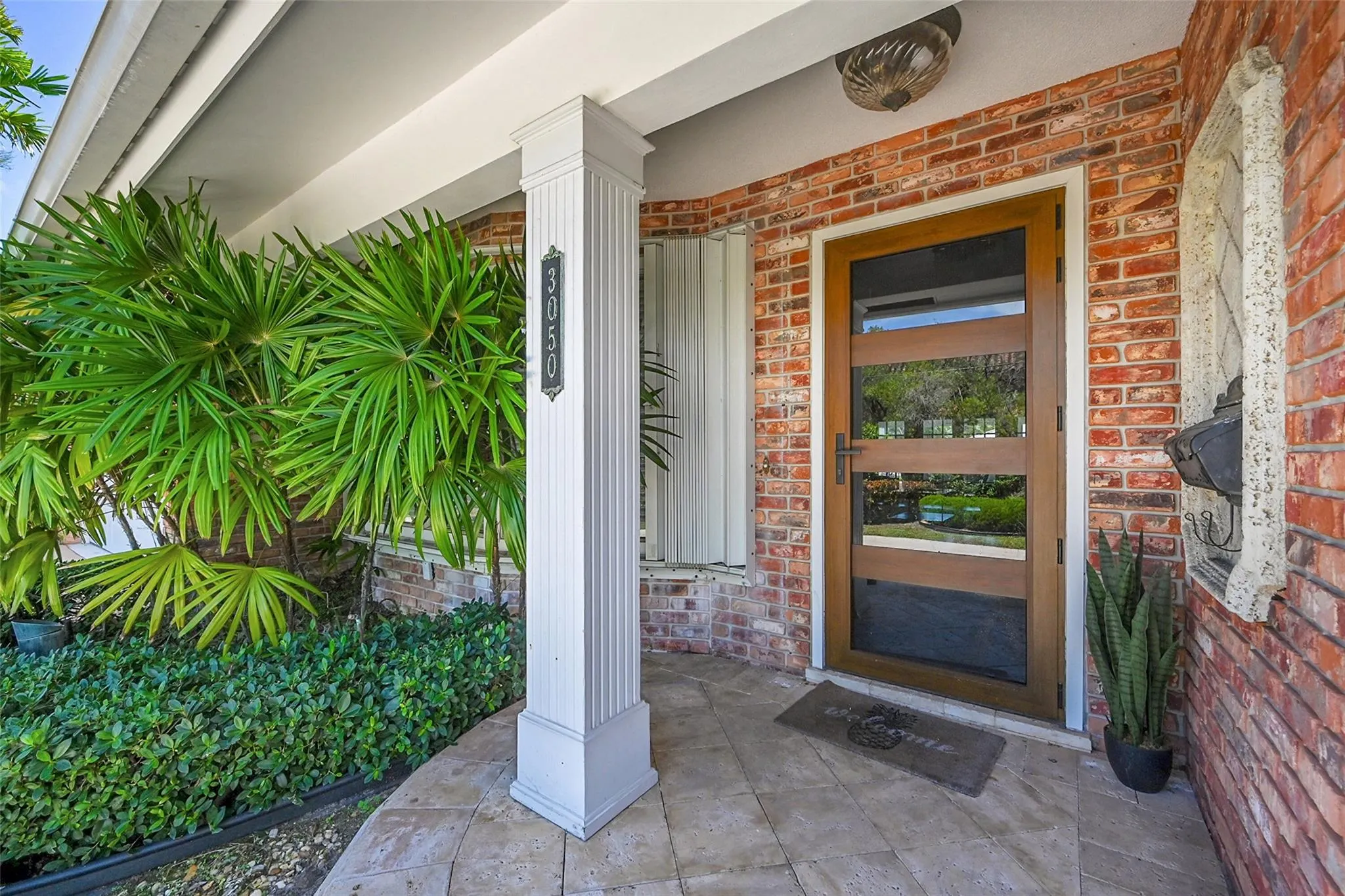 3050 NE 40th Ct